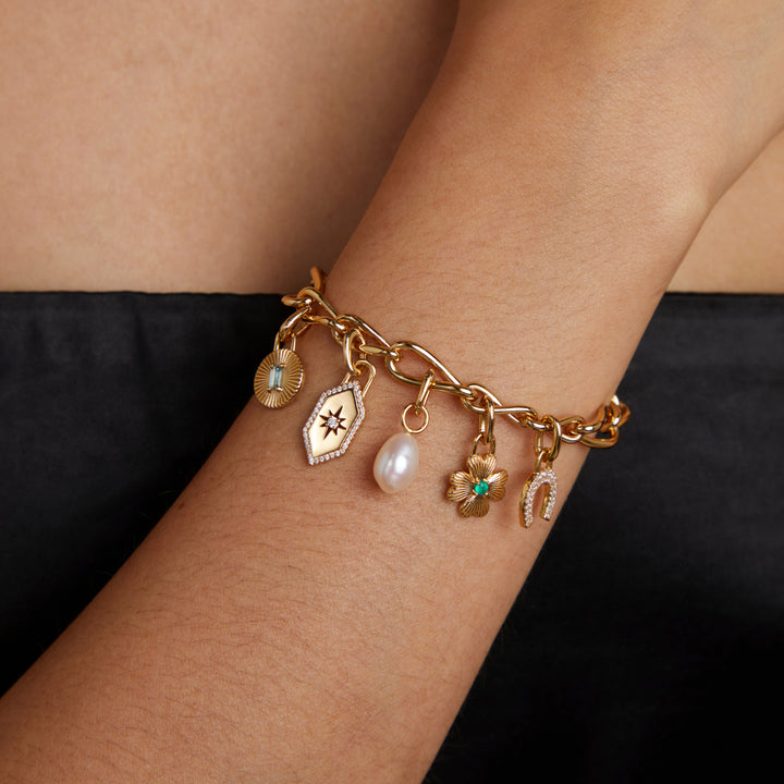 Product_selector_bracelet-Astrid & Miyu