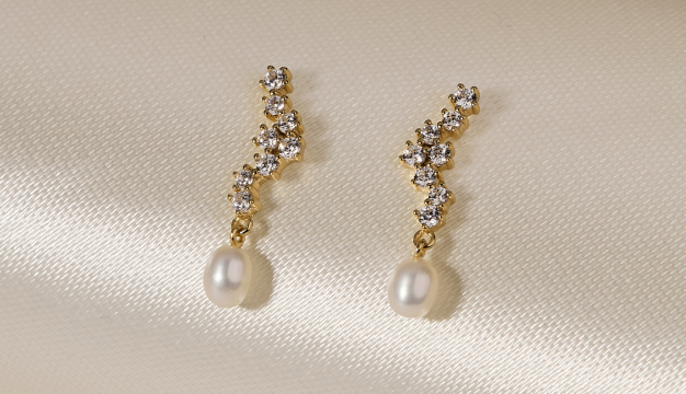 Q2_26_Announcement_Bar_Bridal-Astrid & Miyu