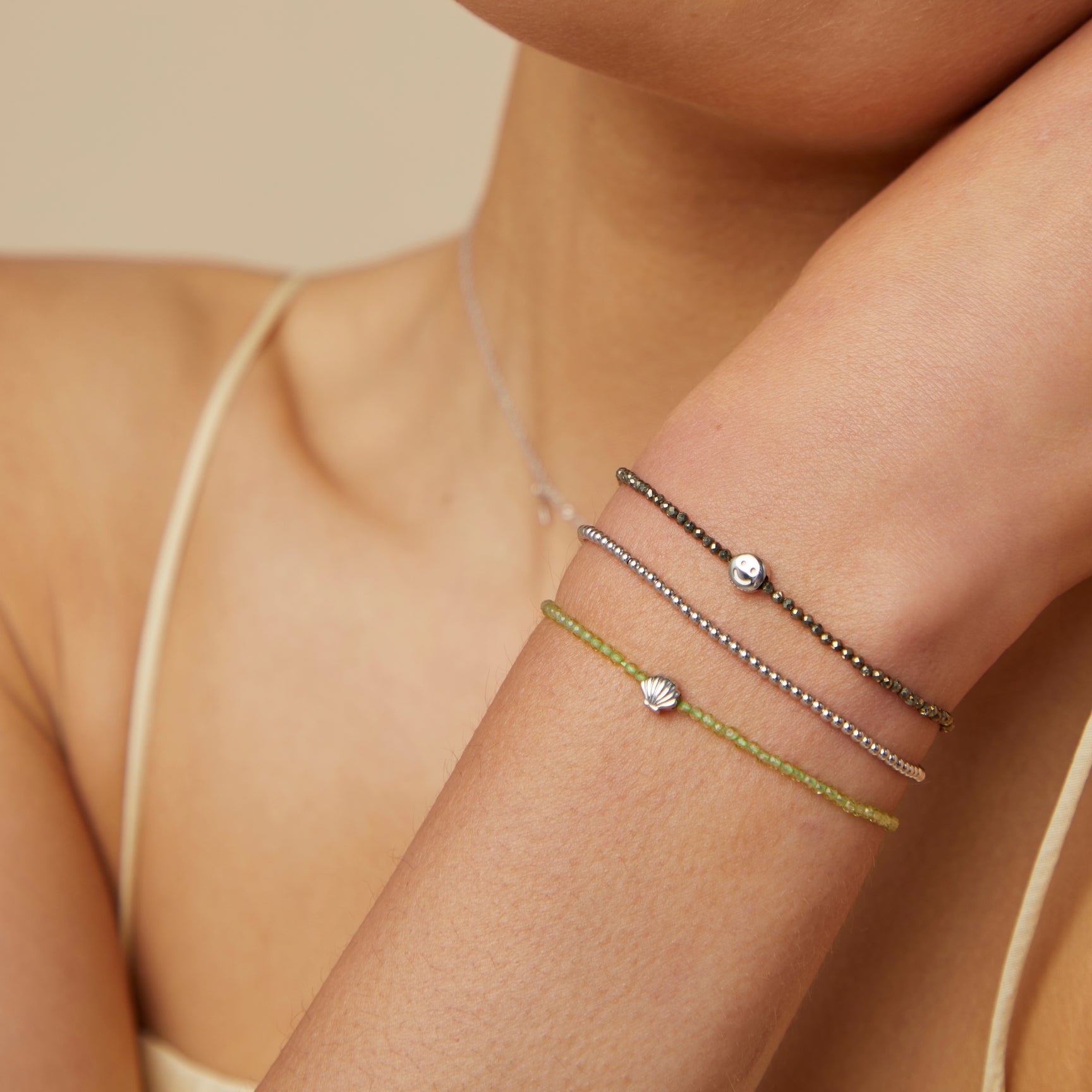 Bracelets - Beaded Bracelet in Solid White Gold - Bracelets - Astrid & Miyu