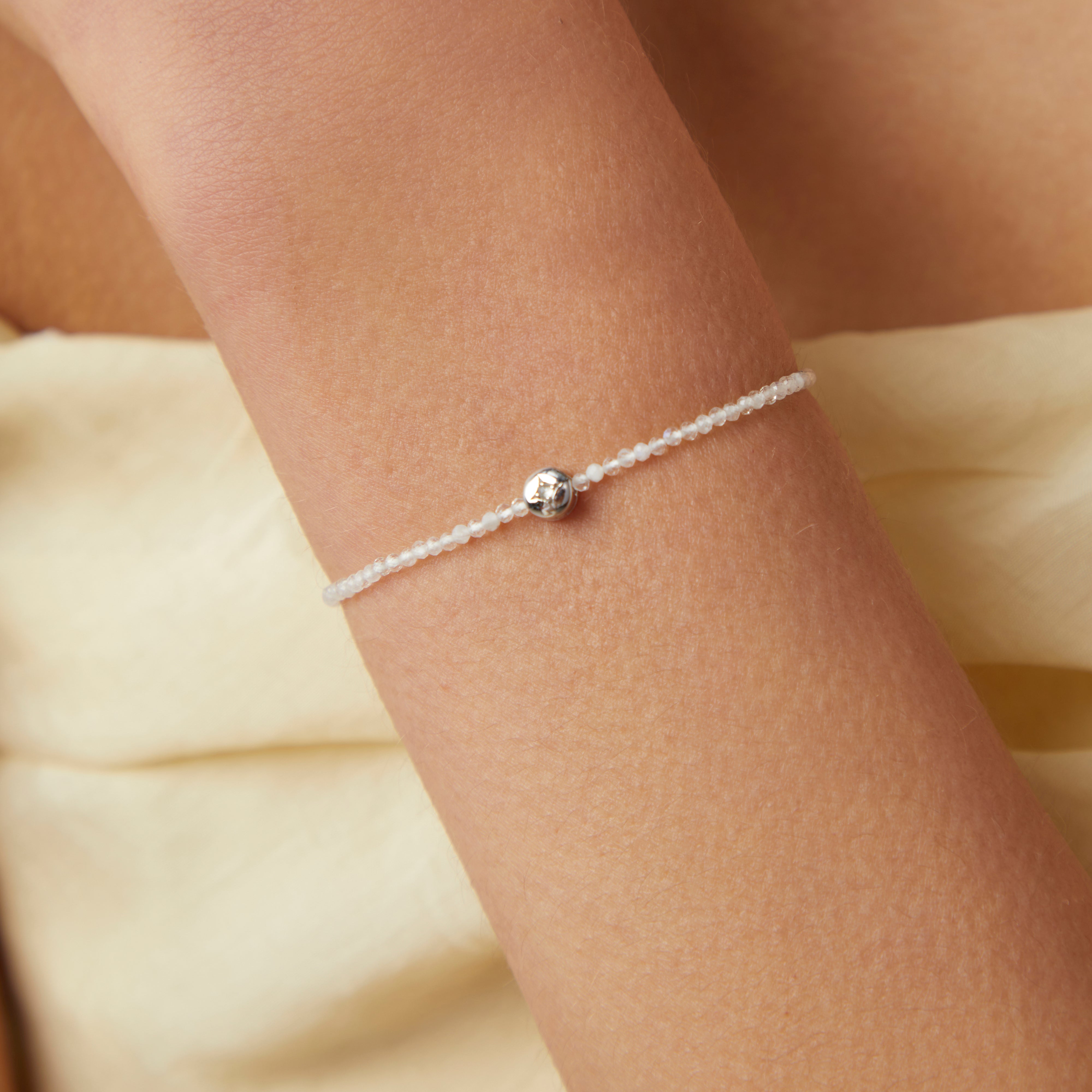 A&M Junior Collection - Cosmic Click Charm in 9k White Gold - Click Charm - Astrid & Miyu