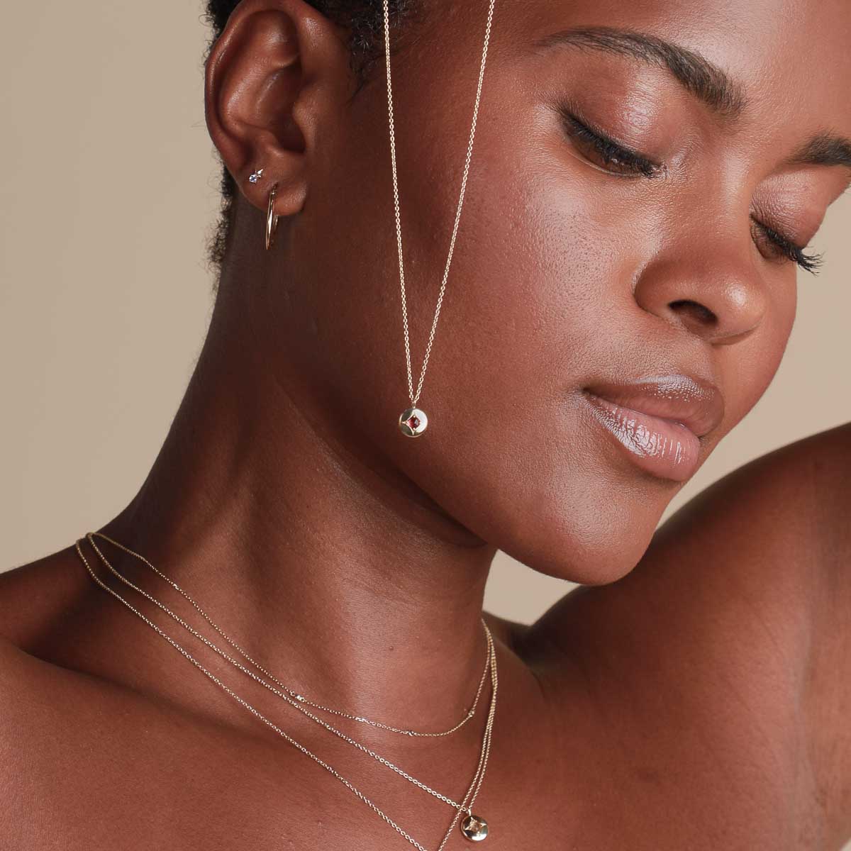 Birthstone Jewellery - January Garnet Birthstone Necklace in Solid Gold - Pendant Necklace - Astrid & Miyu