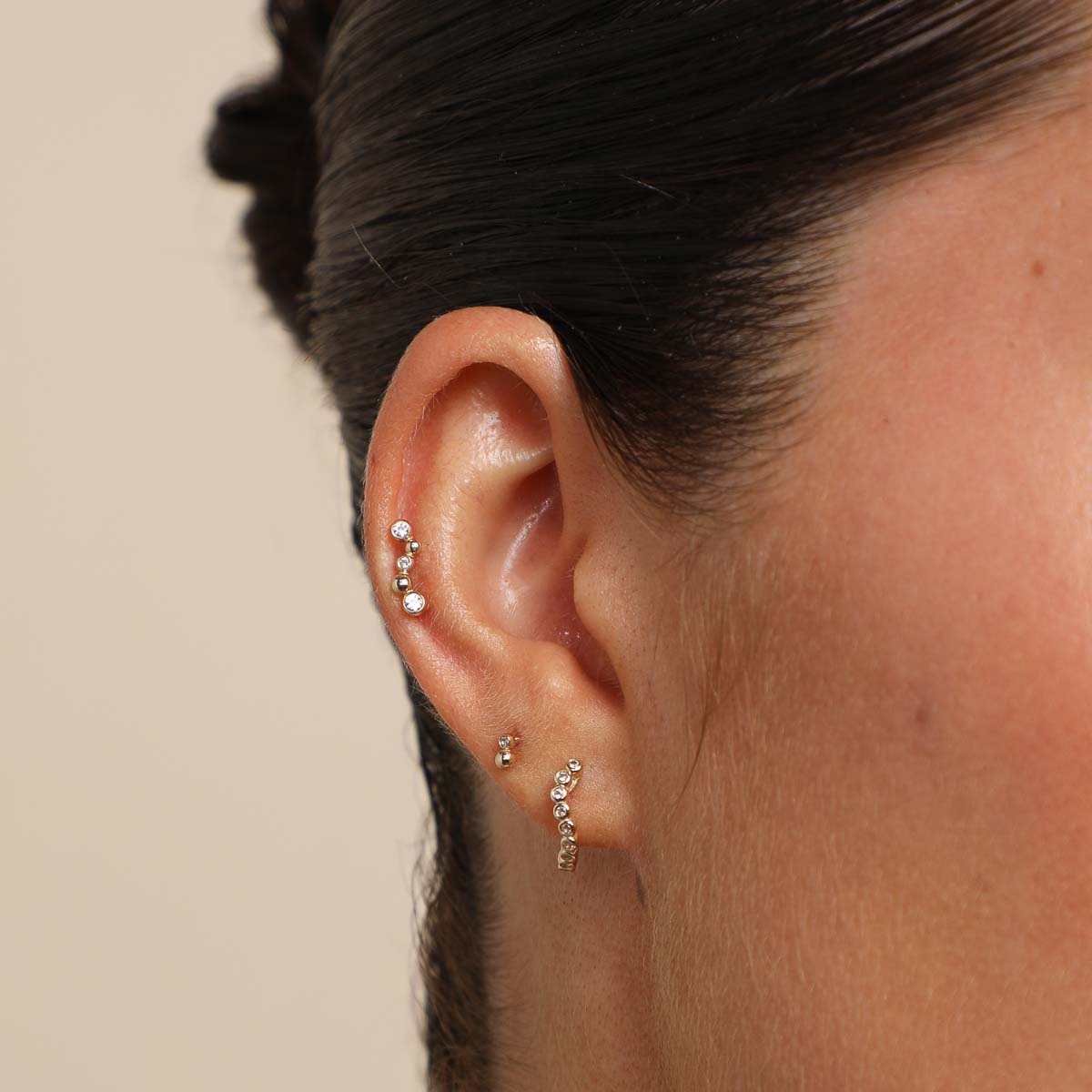 April White Topaz - Topaz Beaded Wave Piercing Stud in Solid Gold - Piercing Stud - Astrid & Miyu