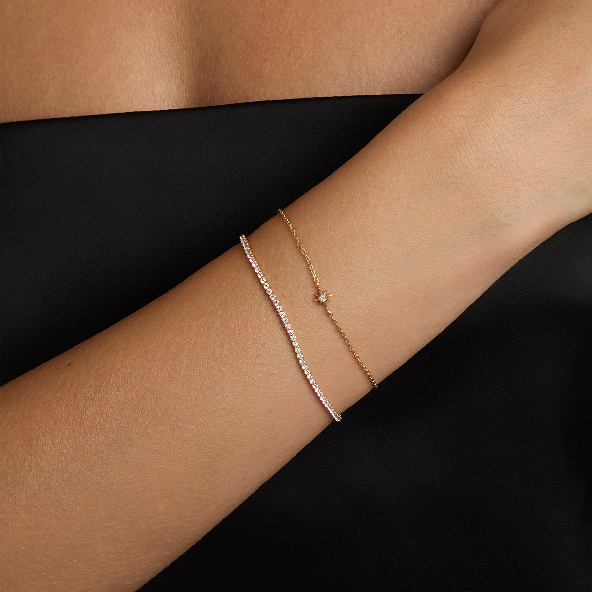Shooting Star Pendant Bracelet in Gold-Astrid & Miyu