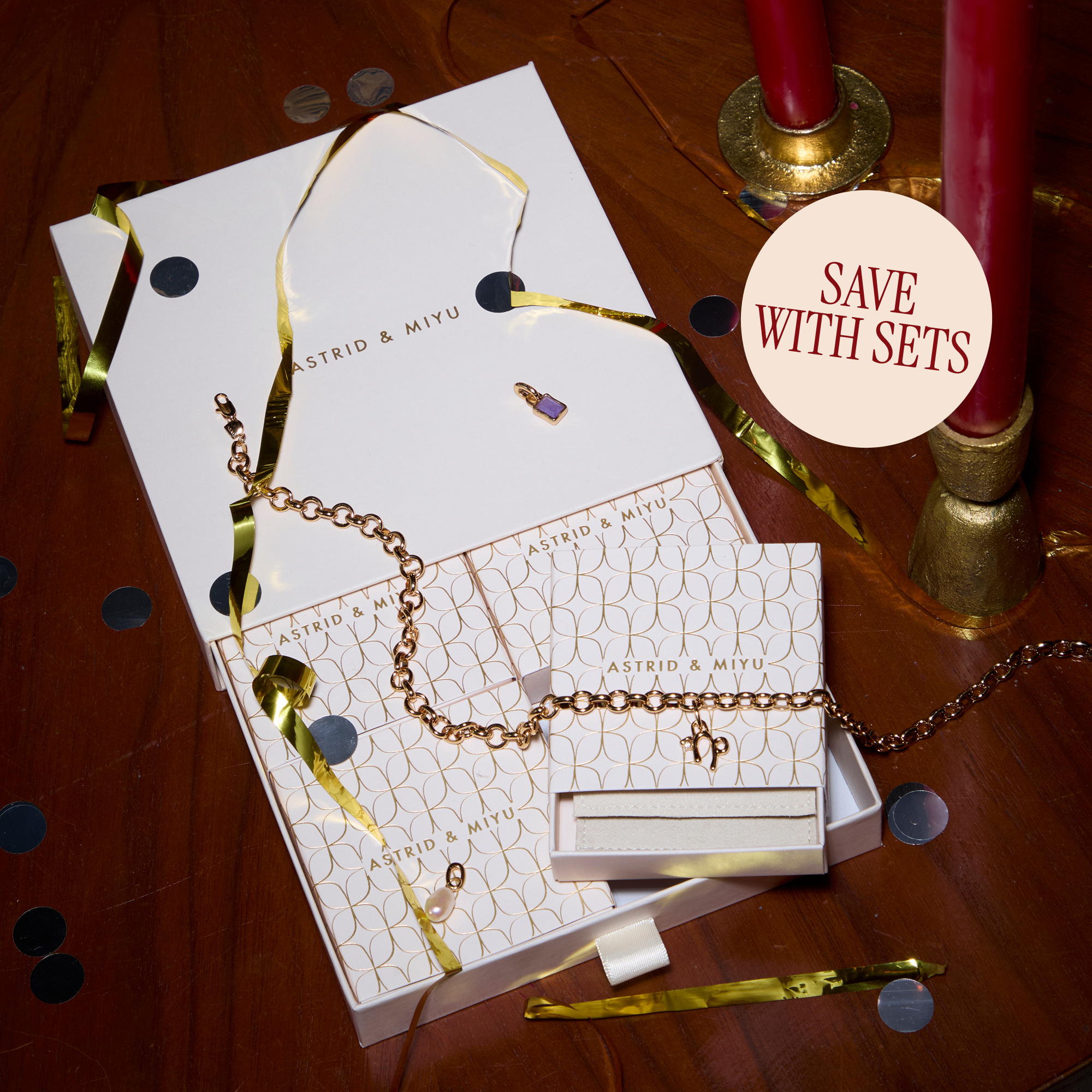 Q4_25_Gift_Set_Hot_Spot_Desktop_3-Astrid & Miyu