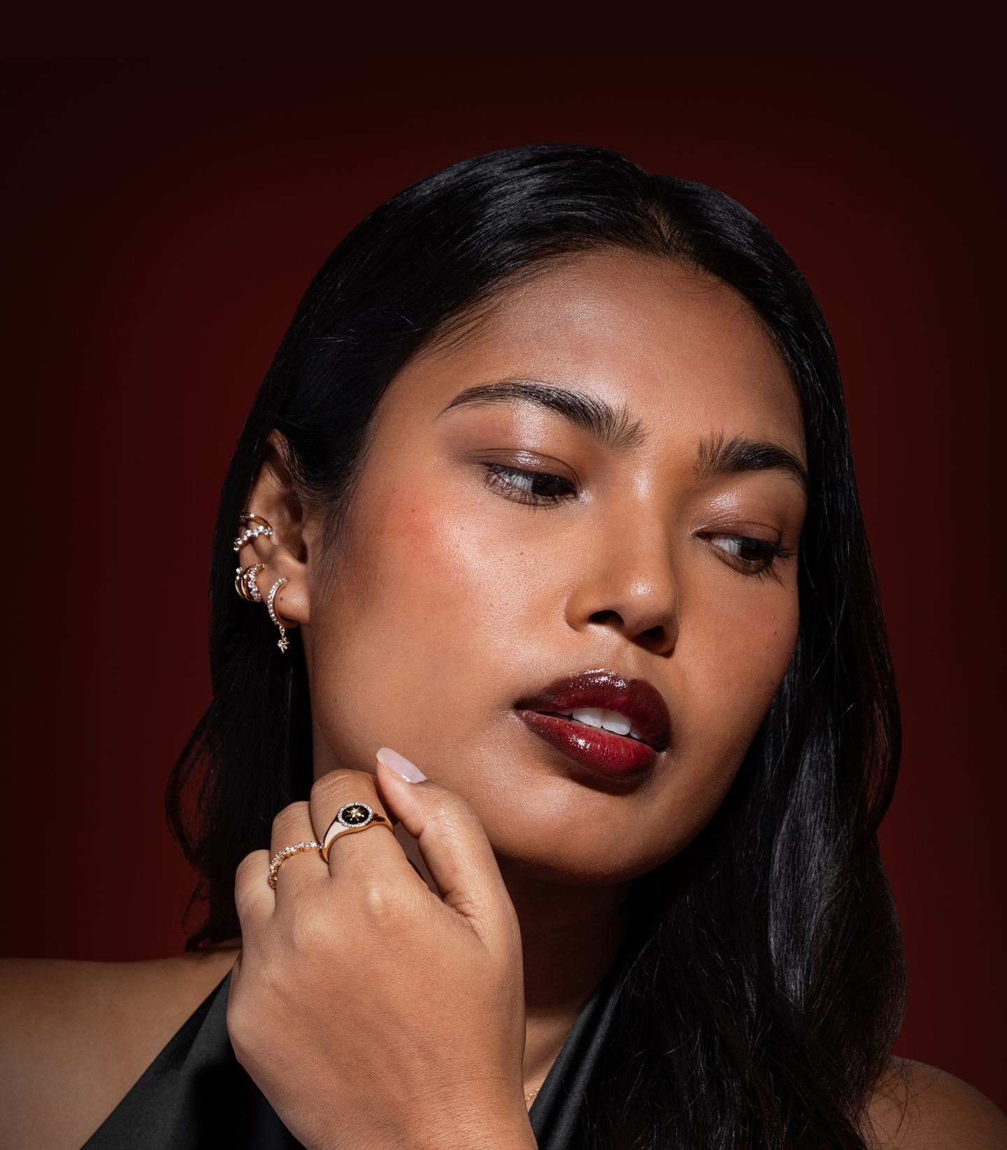 Q4_25_Gifting_Hero_Desktop_2-Astrid & Miyu