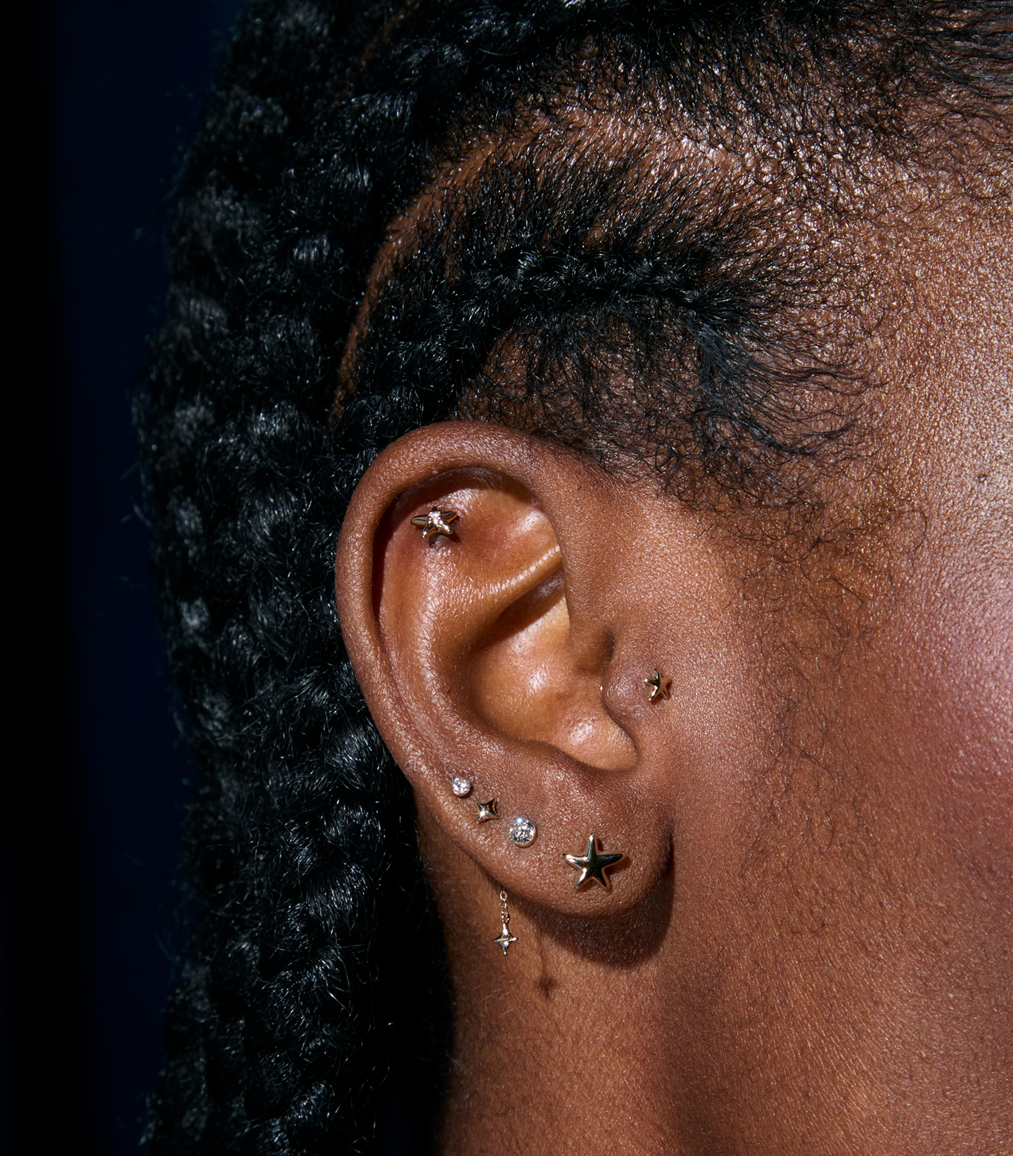 Q4_25_Party_Edit_Hero_Desktop_2-Astrid & Miyu