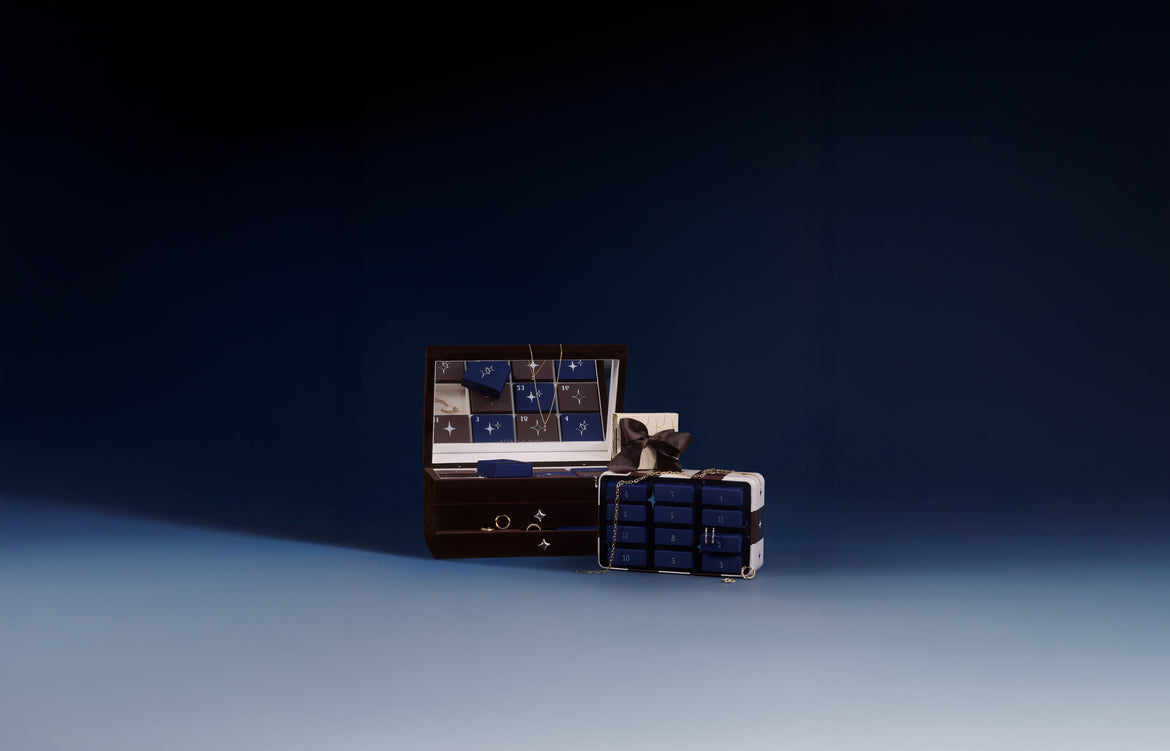 Q4_Festive_Suite_Still_Life_Campaign0814_V4_-_smaller-Astrid & Miyu