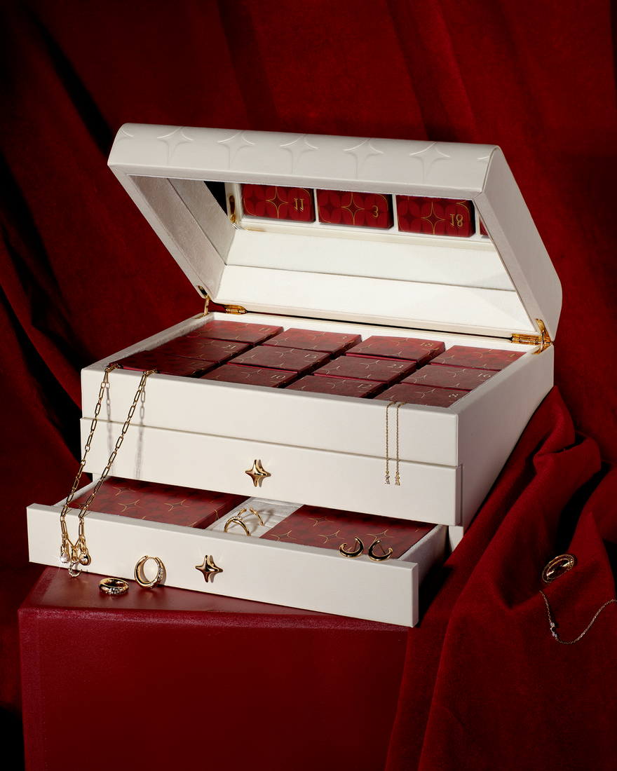 Rectangle_3648_2-Astrid & Miyu