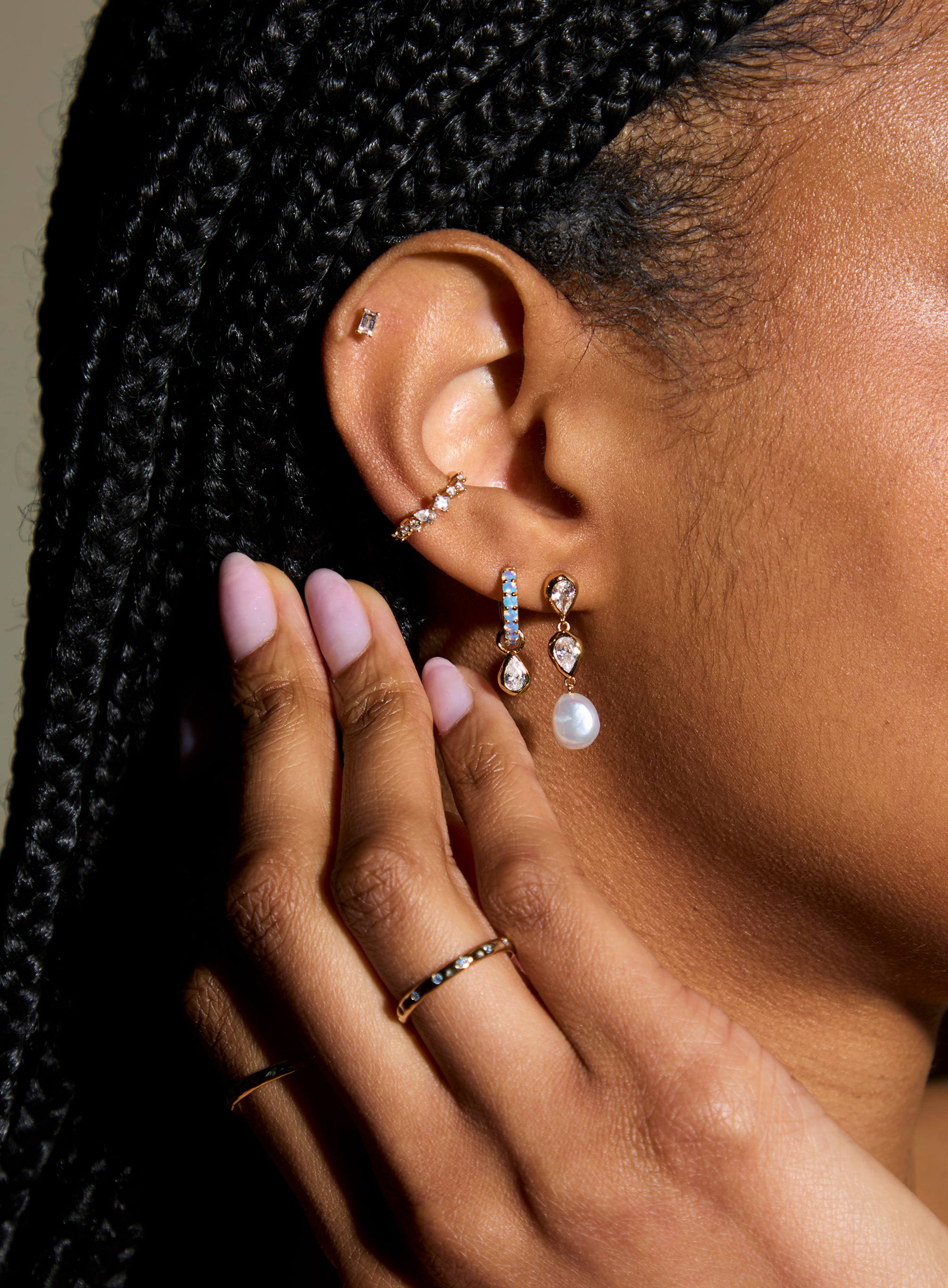 Something_Blue_Desktop-Astrid & Miyu