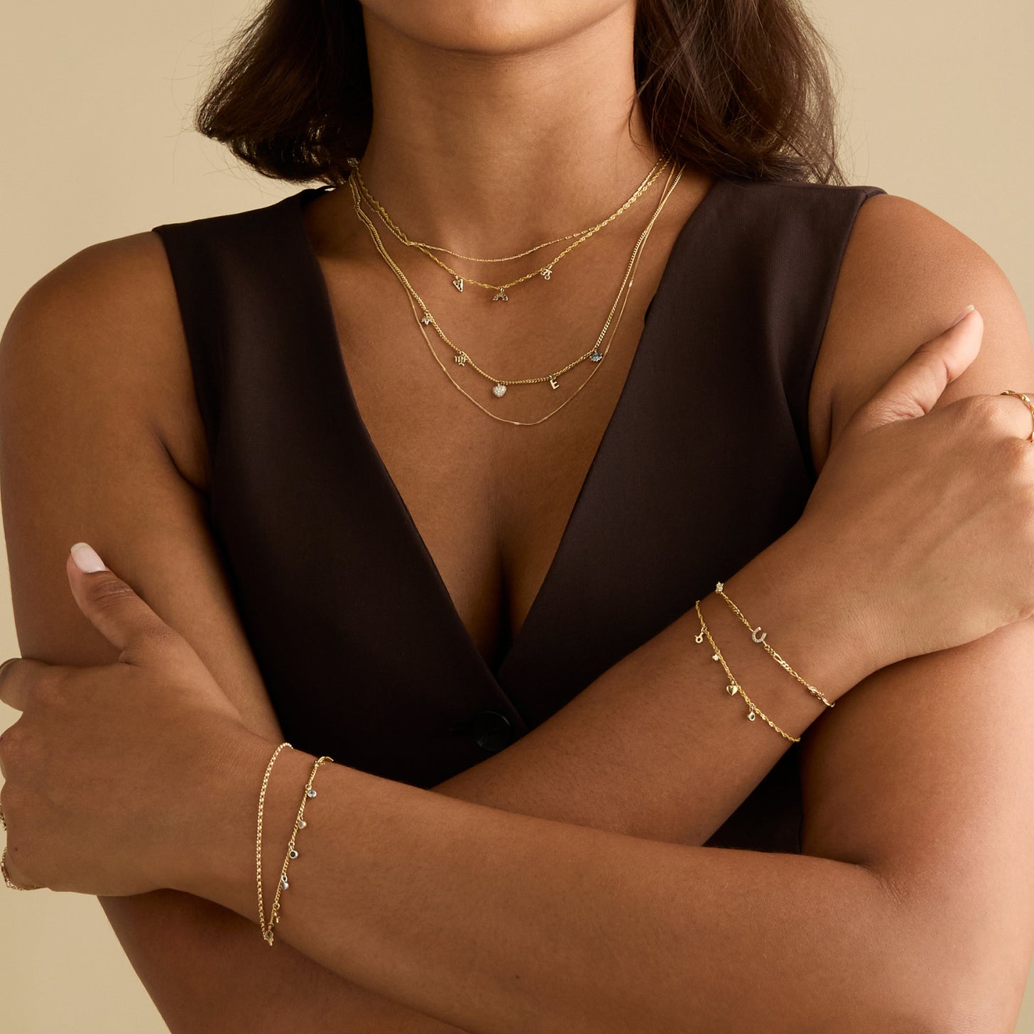 Story_chain_cutoff_a88dbe84-ed86-4c11-a4b7-c95811736b6e-Astrid & Miyu