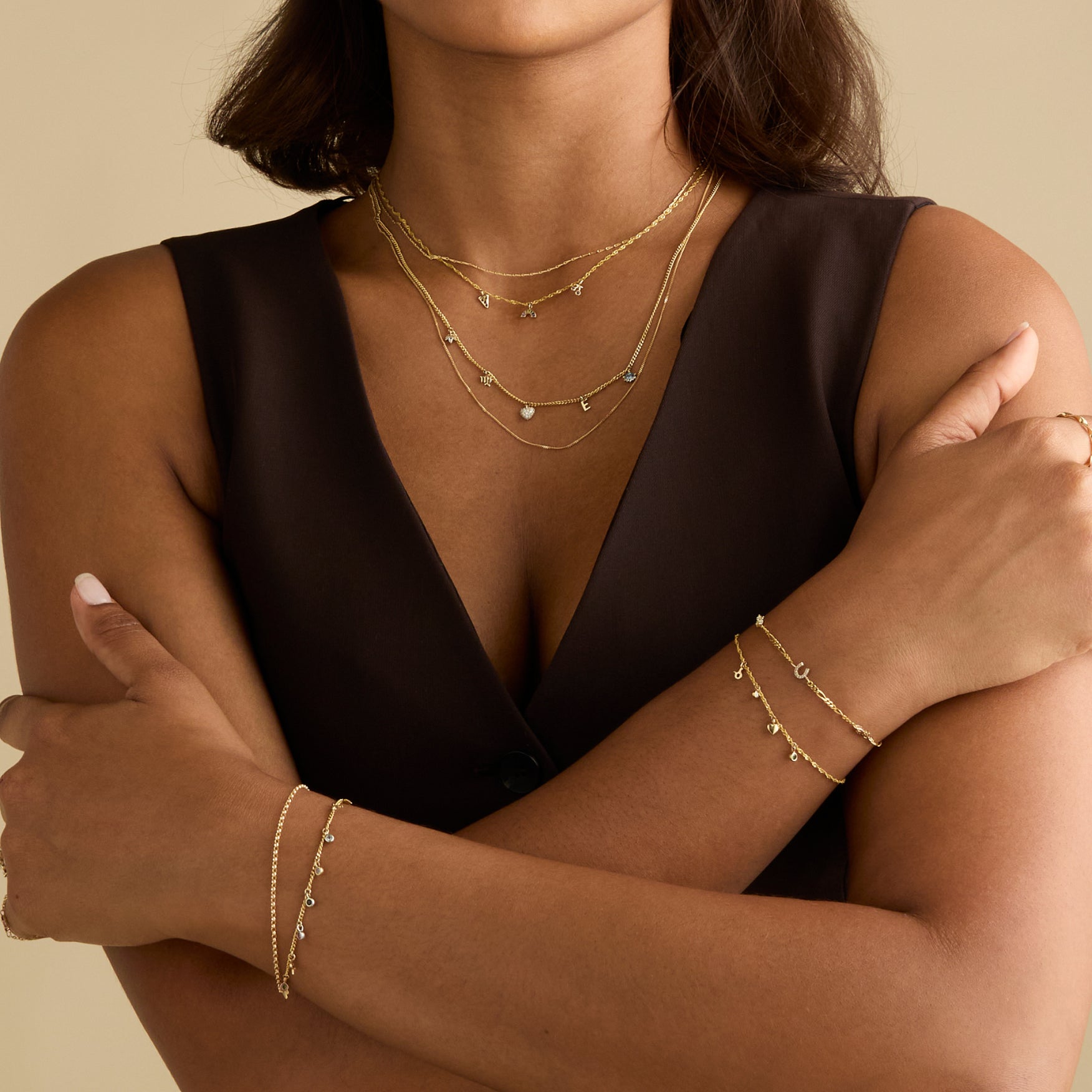 Story_chain_cutoff_a88dbe84-ed86-4c11-a4b7-c95811736b6e-Astrid & Miyu