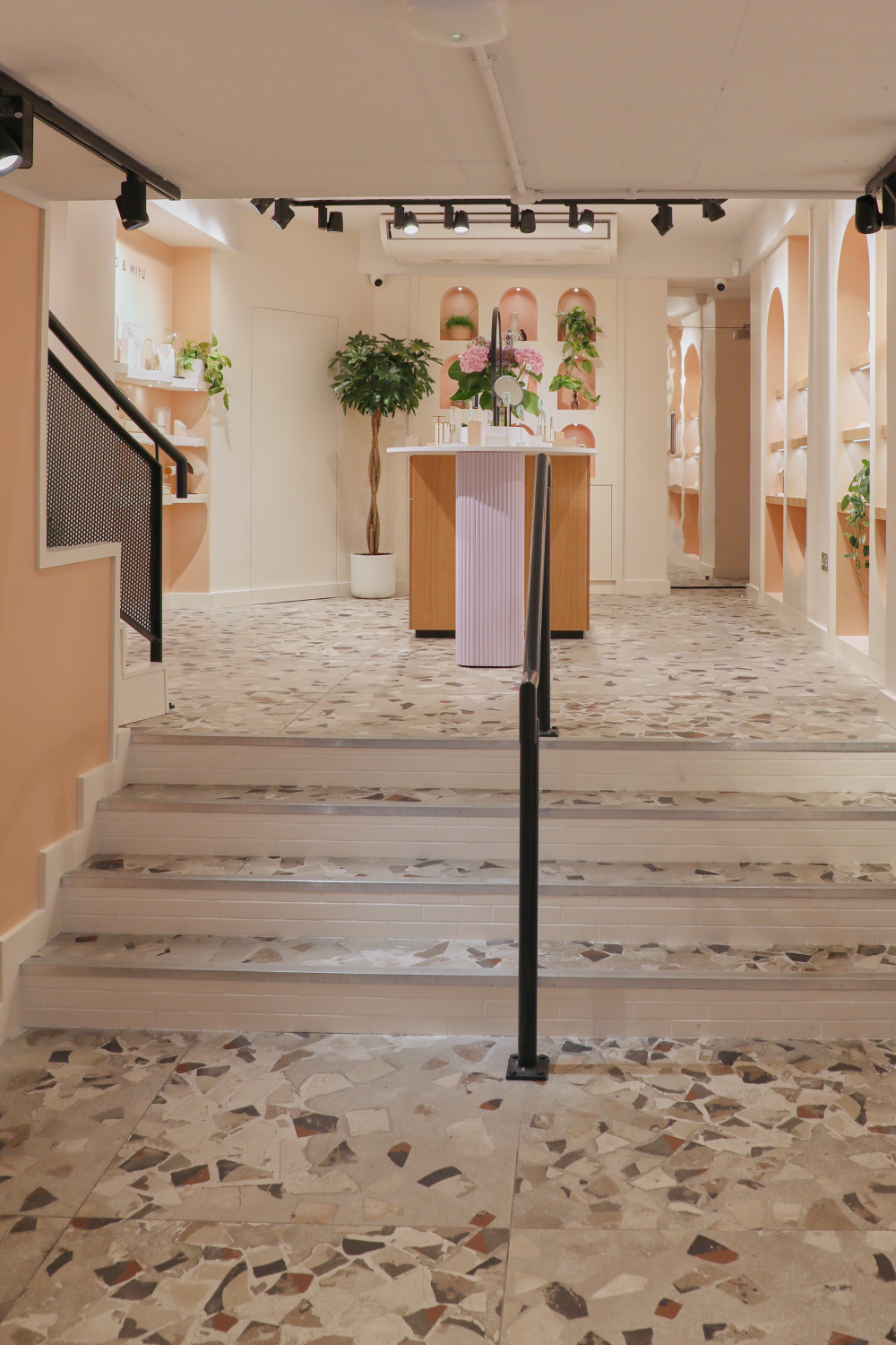 Terrazzo_accents_dublin-Astrid & Miyu