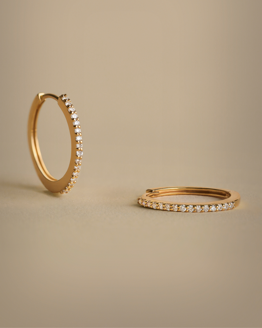 Triple_CTA_LG_Diamonds_9e3bc8c7-9104-4463-b3db-fcf99d597a2a-Astrid & Miyu