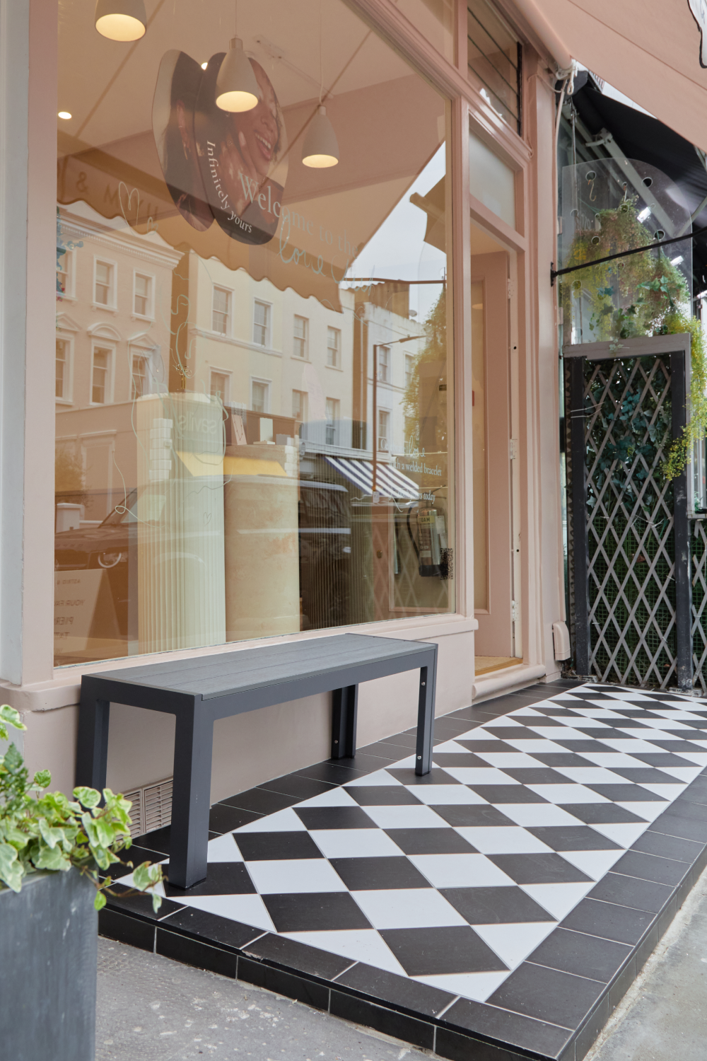 Victorian_influence_tiles-Astrid & Miyu