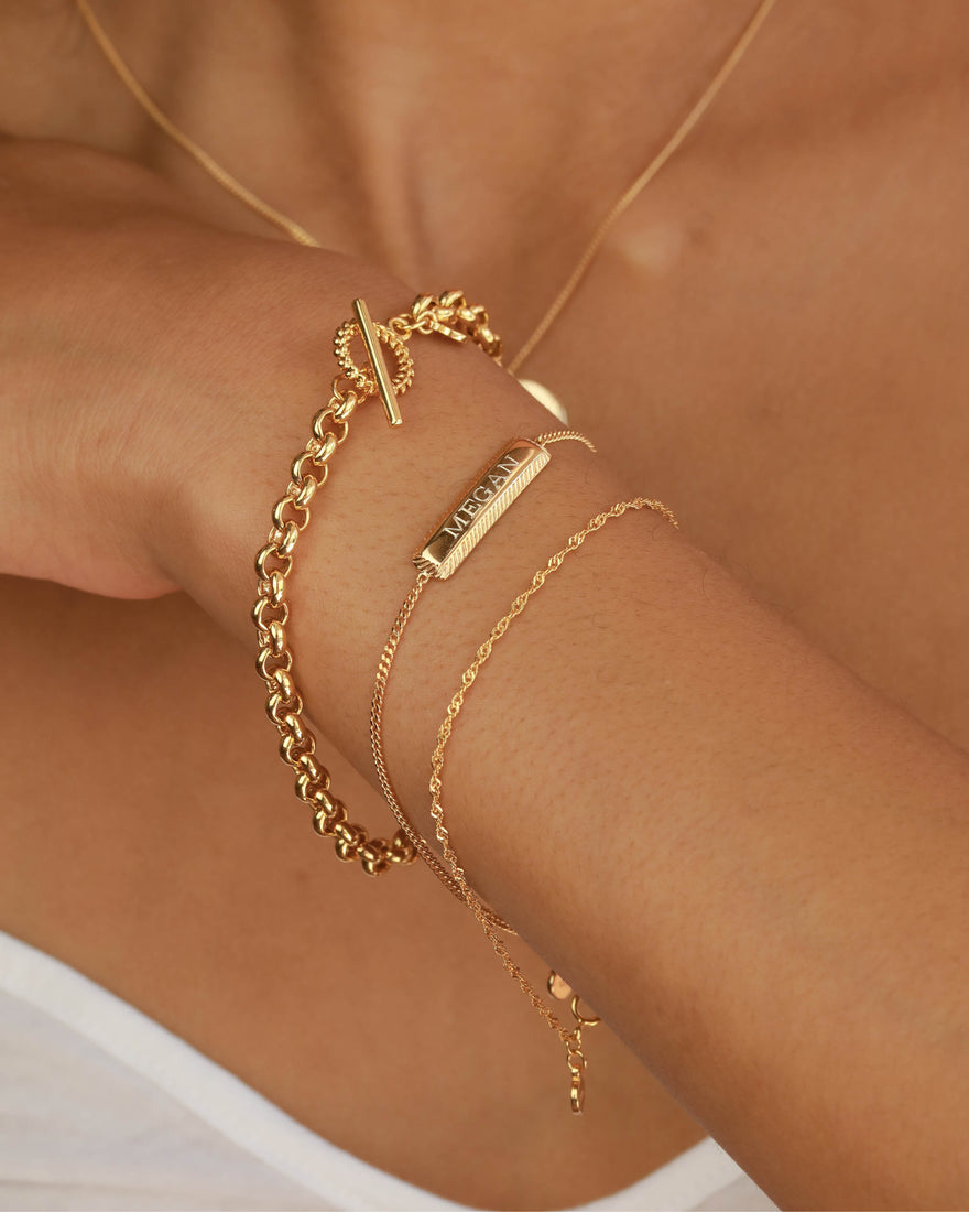 graphics_c4a685aa-a2fc-4f20-a8d8-c661790d4ee9-Astrid & Miyu