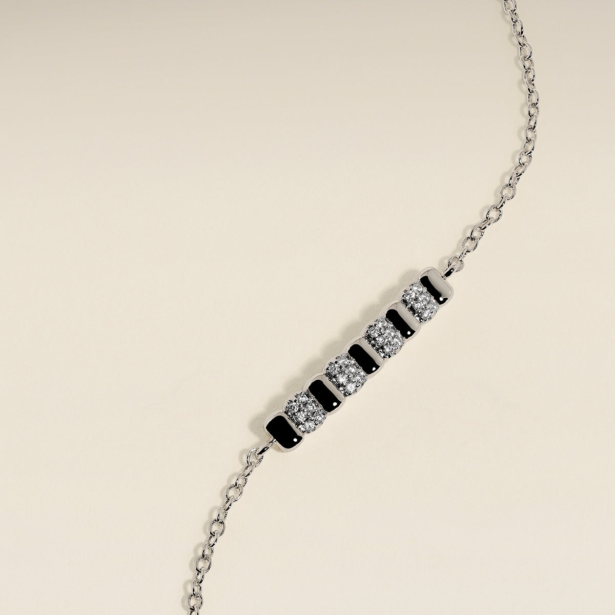 Crystal Ridged Bar Pendant Bracelet in Silver