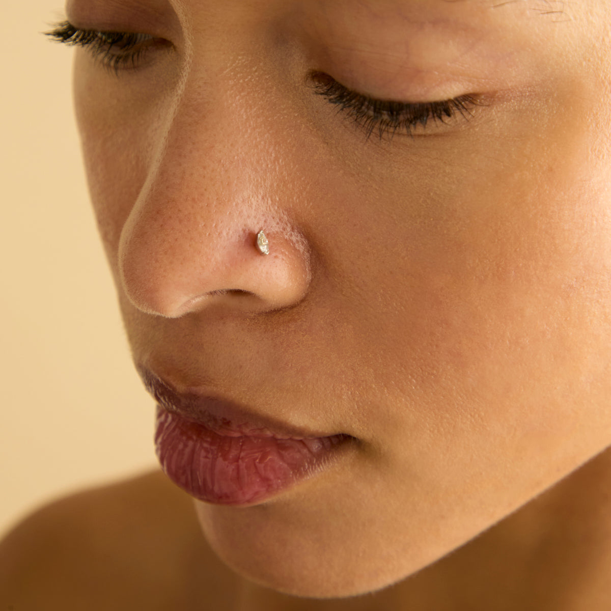 April White Topaz - Topaz Marquise Piercing Stud 6mm in Solid White Gold - Piercing Stud - Astrid & Miyu