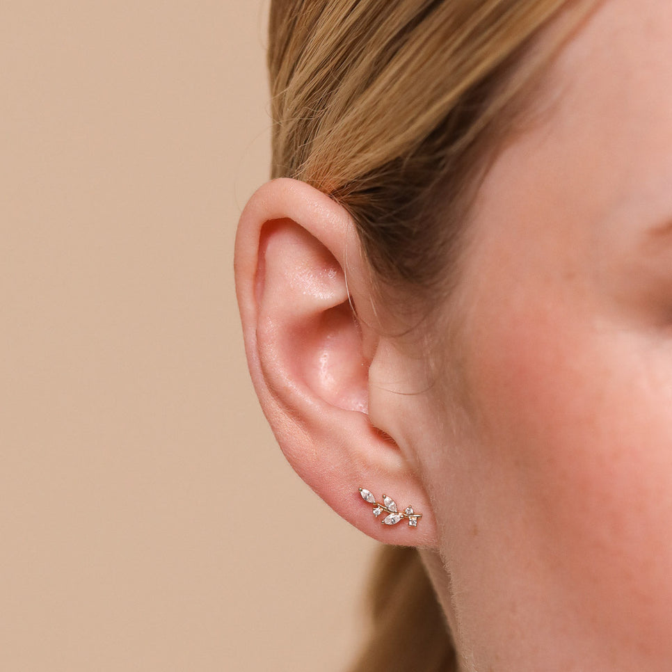 Botanical Piercing Stud 6mm in Solid Gold worn