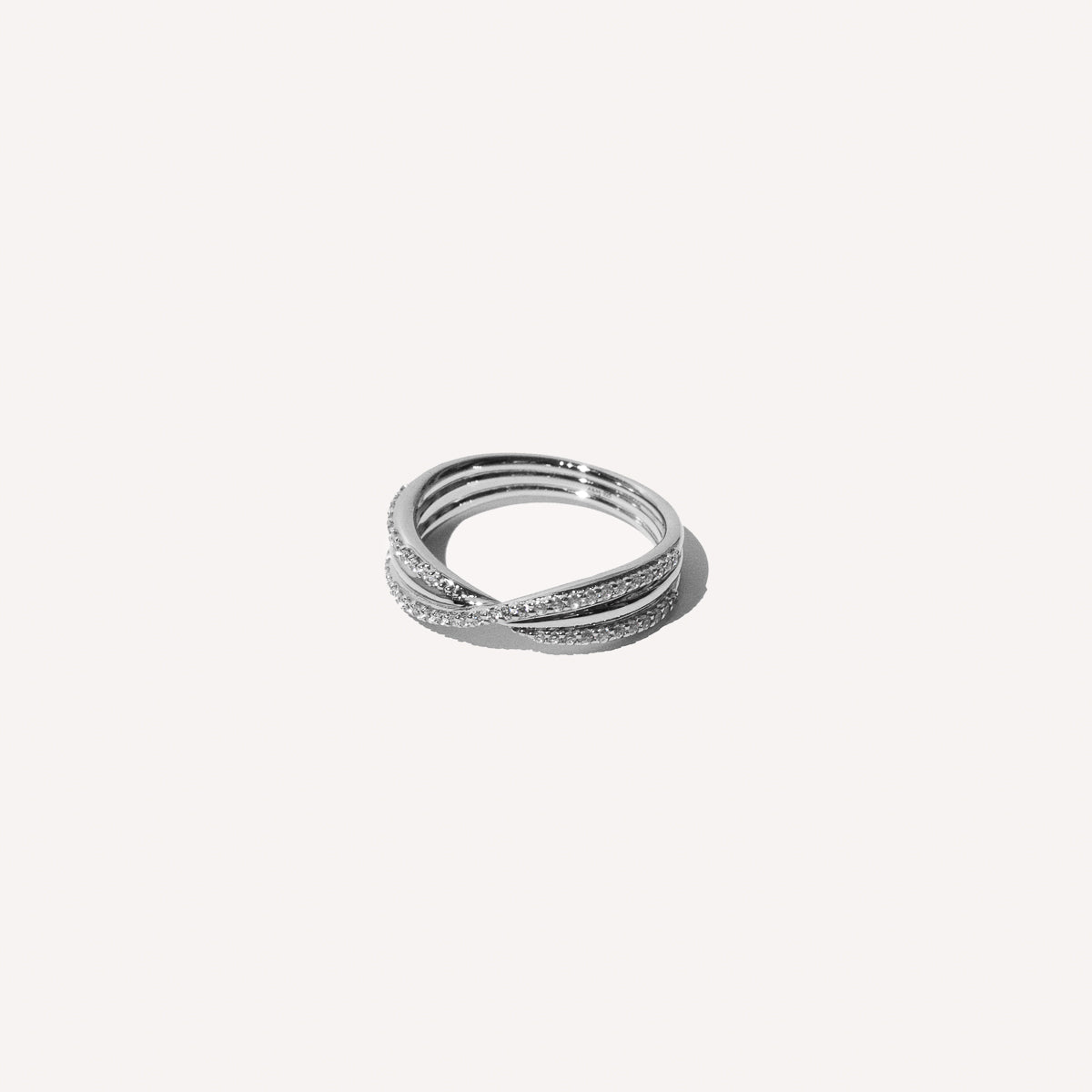 Twist Pavé Ring in Silver - Band Ring - Astrid & Miyu