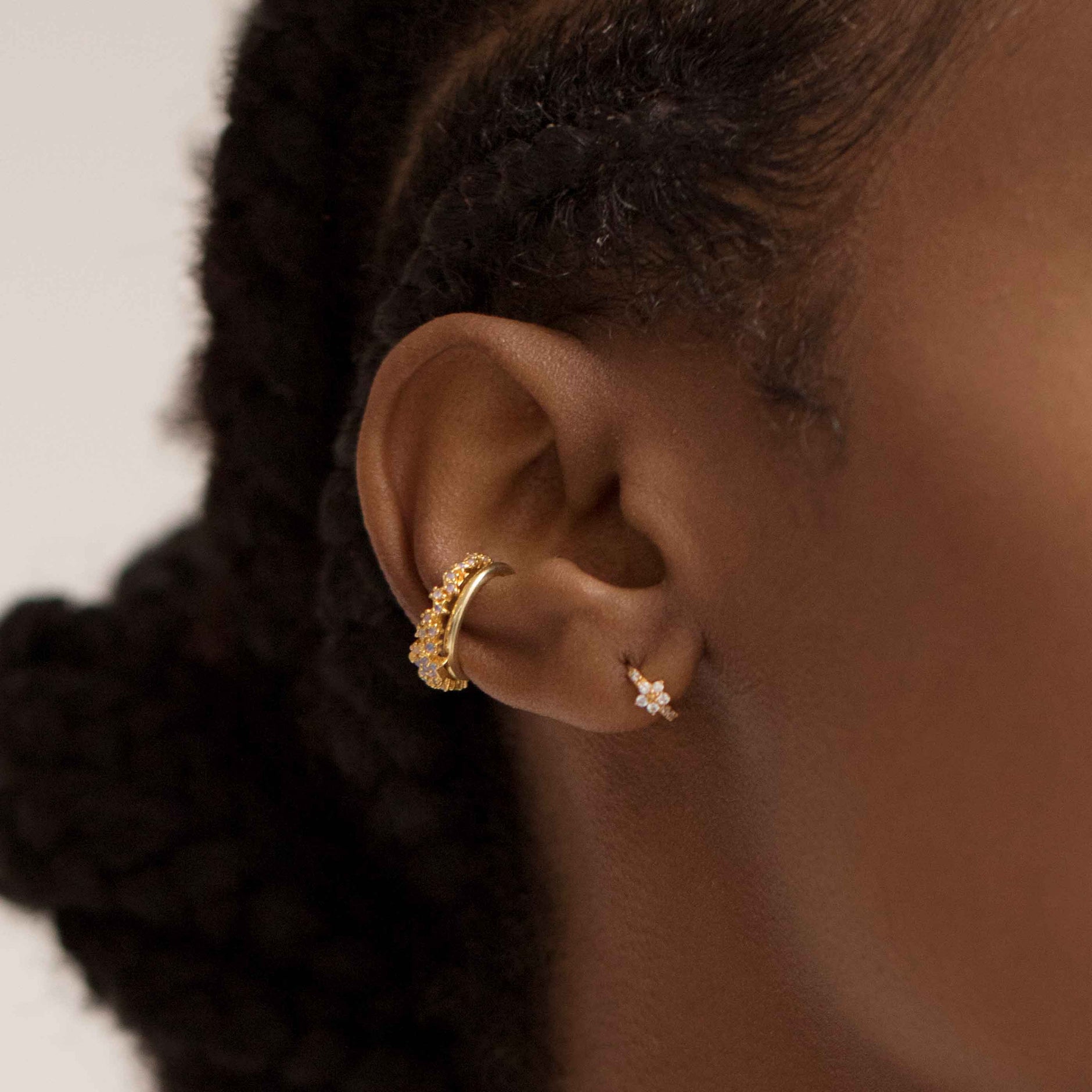 18k Gold Plated Jewellery - Mystic Star Ear Cuff in Gold - Ear Cuffs - Astrid & Miyu