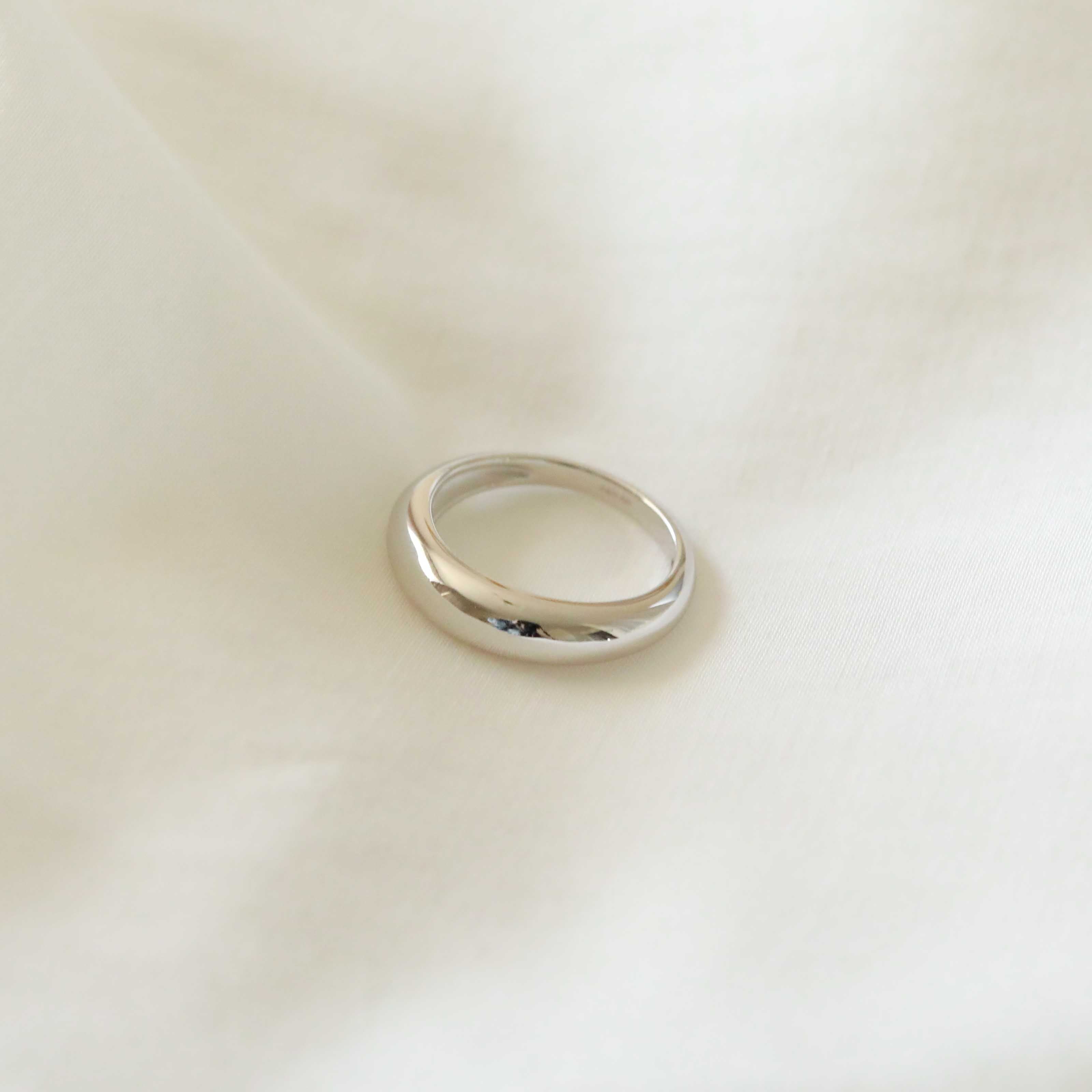 Band Rings - Essential Dome Ring in Silver - Band Ring - Astrid & Miyu