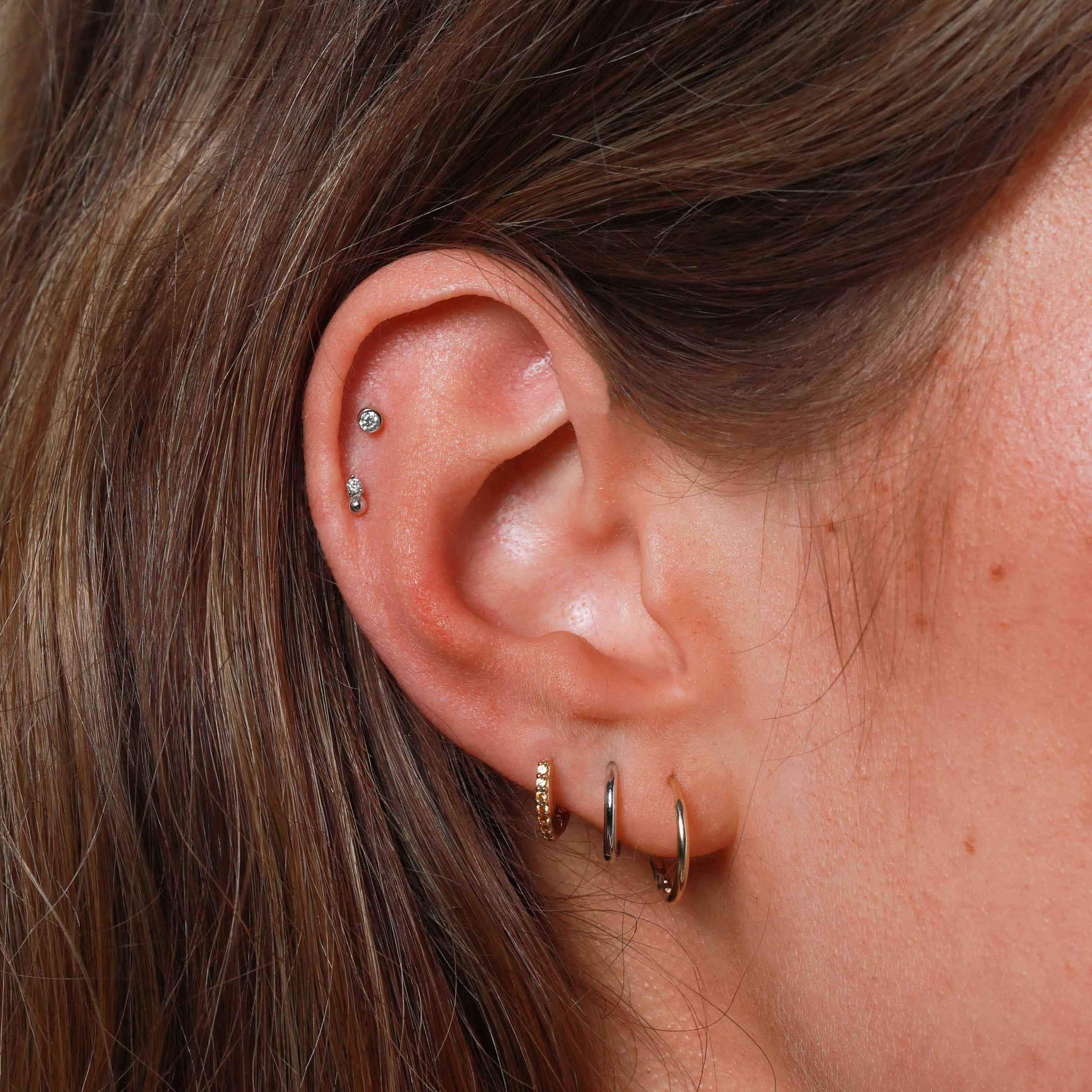 Simple Hoops in Solid White Gold - Hoop Earrings - Astrid & Miyu