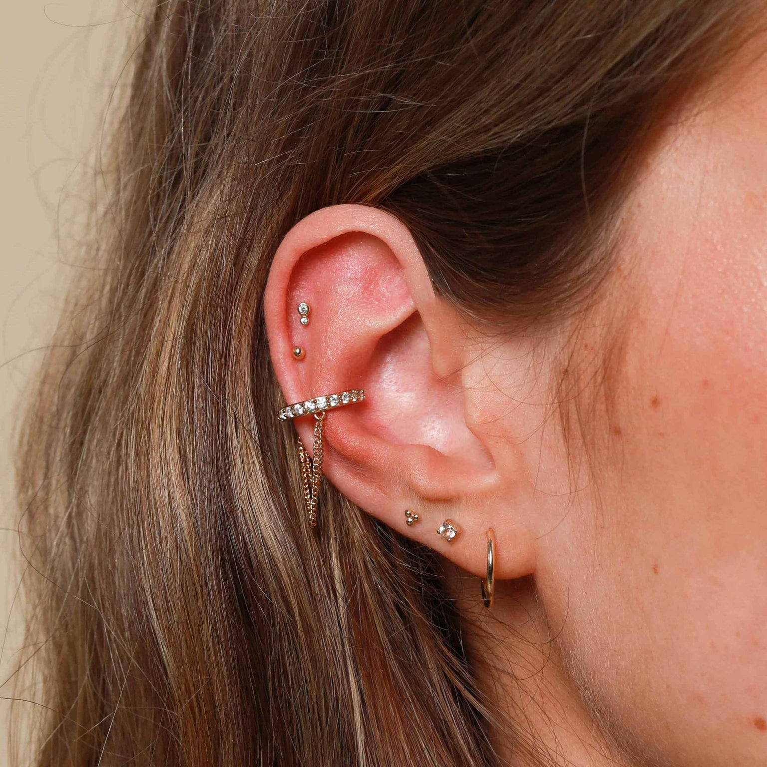 April White Topaz - Topaz Stud Earrings in Solid Gold - Stud Earrings - Astrid & Miyu