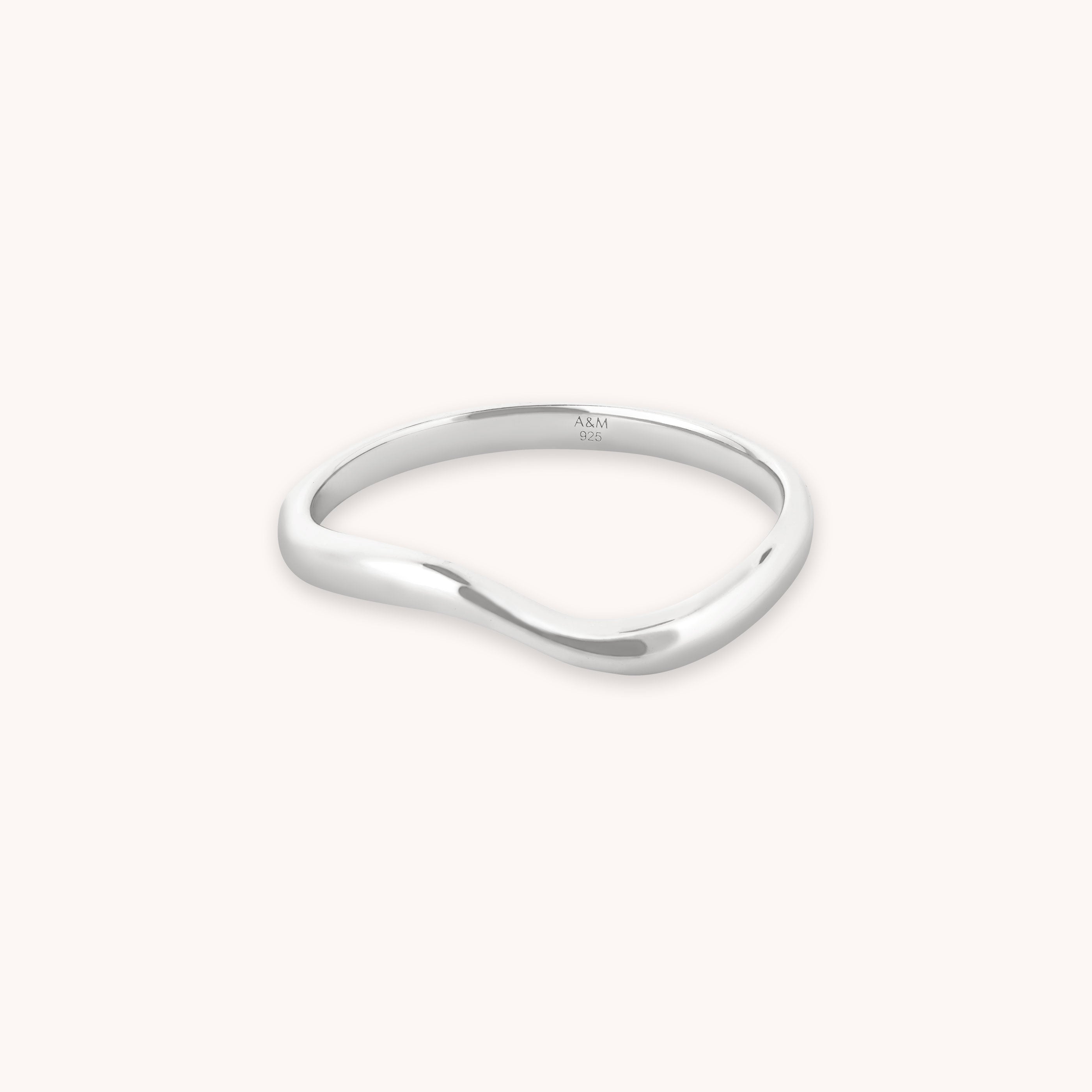 AM22-ENER-R-W-L-S 1489 × 1489px Wave Ring in Silver