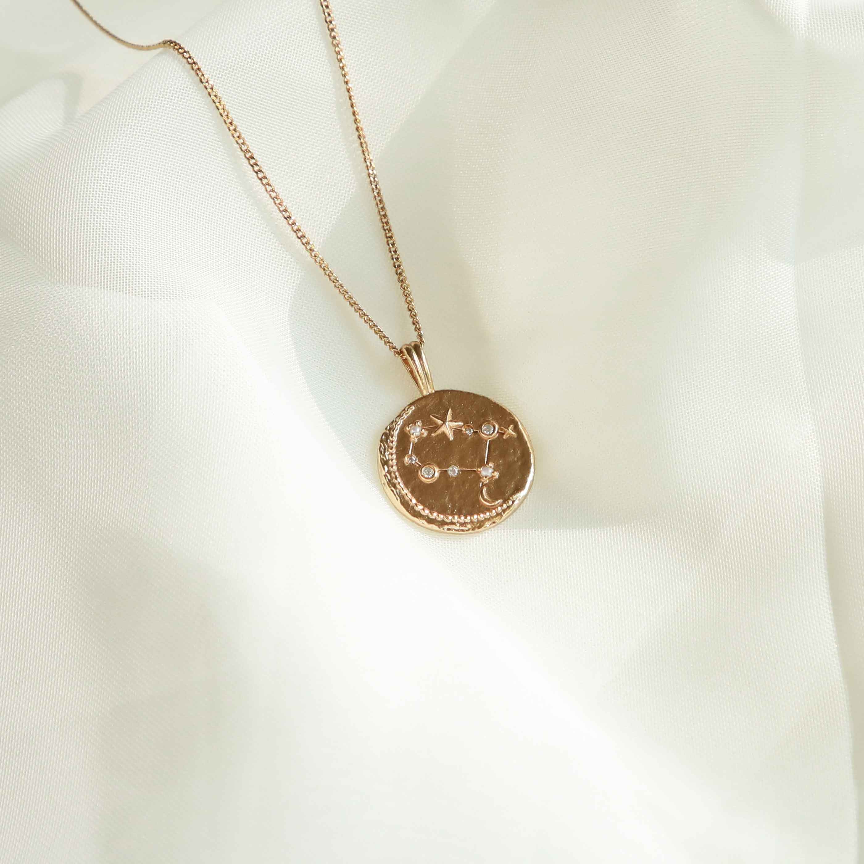18k Gold Plated Jewellery - Gemini Zodiac Pendant Necklace in Gold - Zodiac Pendant - Astrid & Miyu