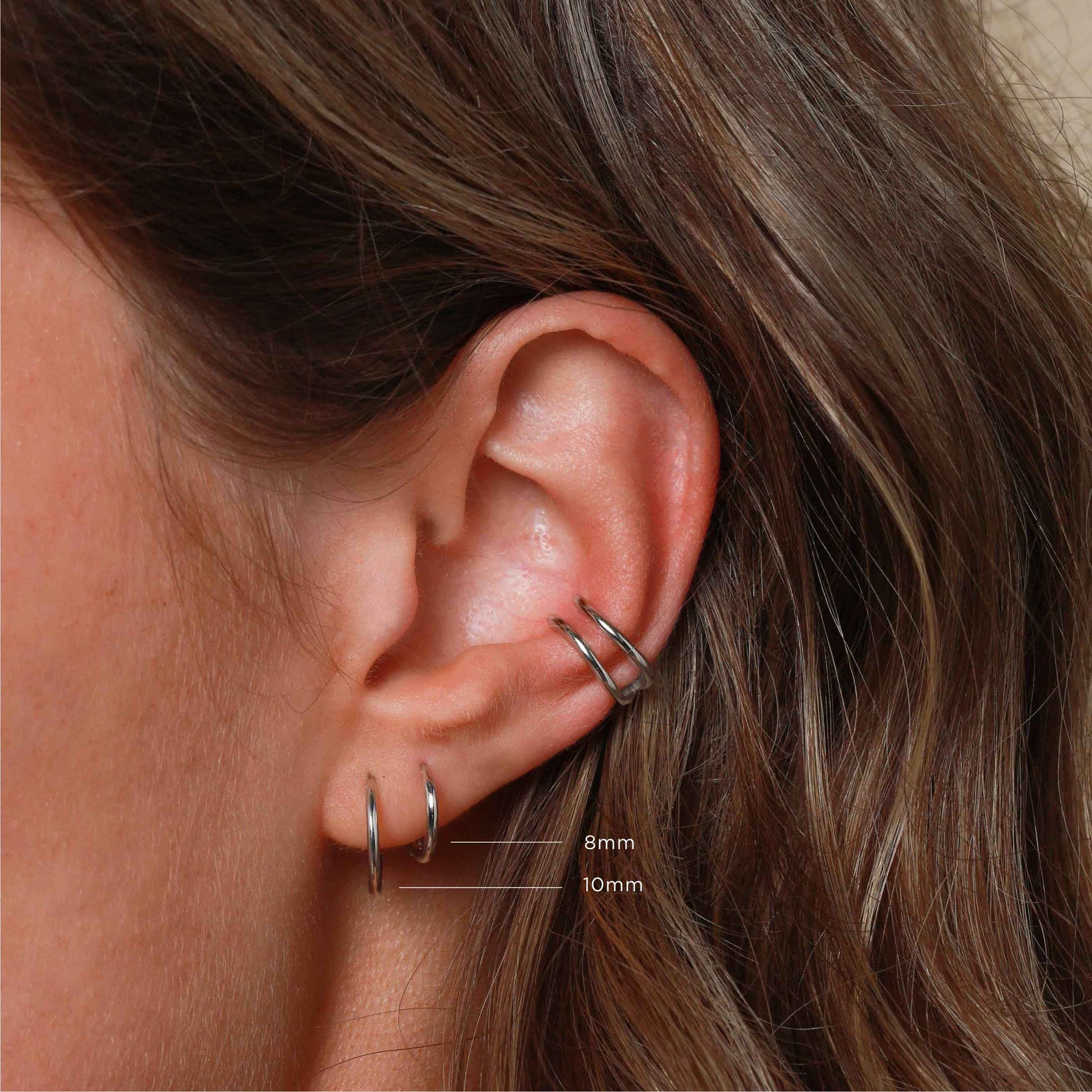 Simple Hoops in Solid White Gold - Hoop Earrings - Astrid & Miyu