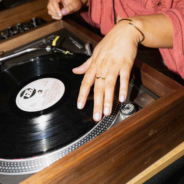 Behind the Scenes: The A&M Listening Bar-Astrid &amp; Miyu