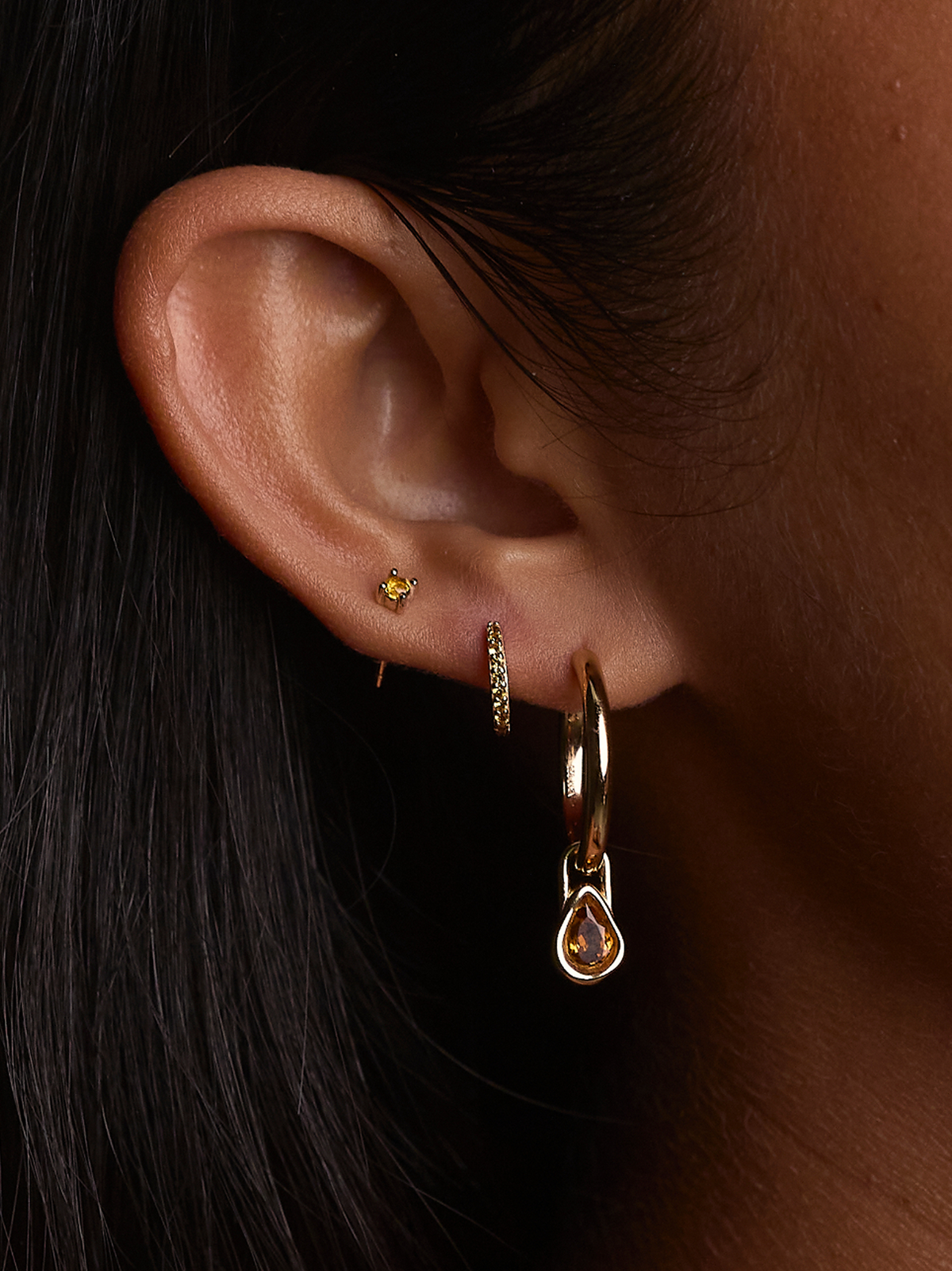 November Citrine-Astrid &amp; Miyu