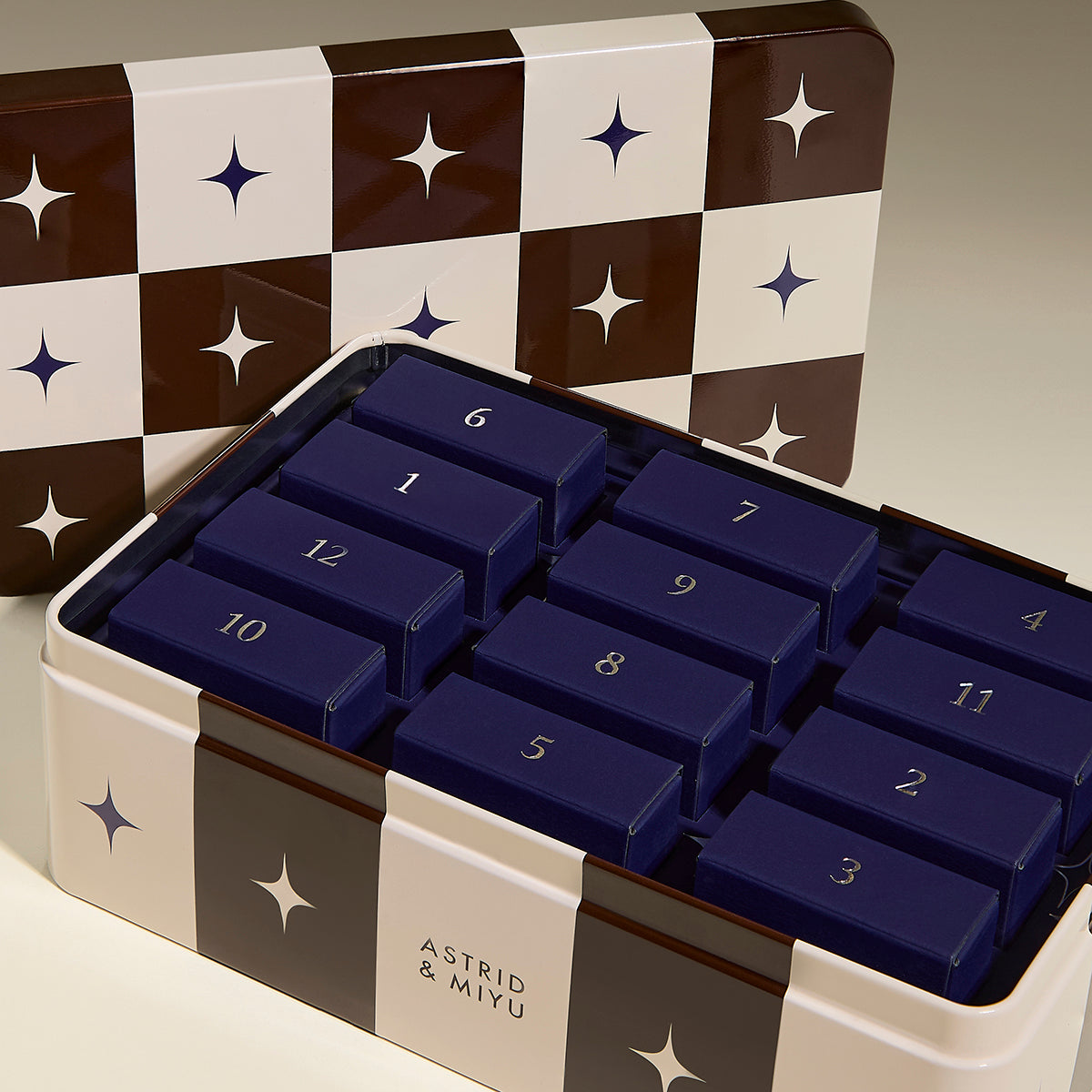 12 Day Advent Calendar in Silver-Astrid &amp; Miyu