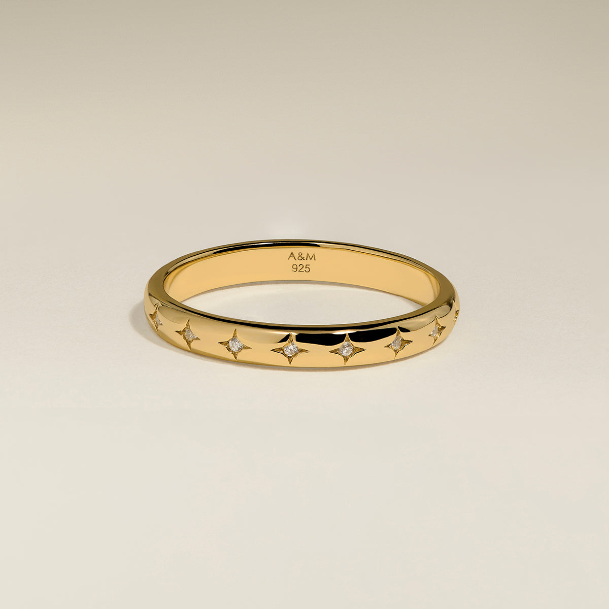 Cosmic Star Band Ring in Gold-Astrid &amp; Miyu