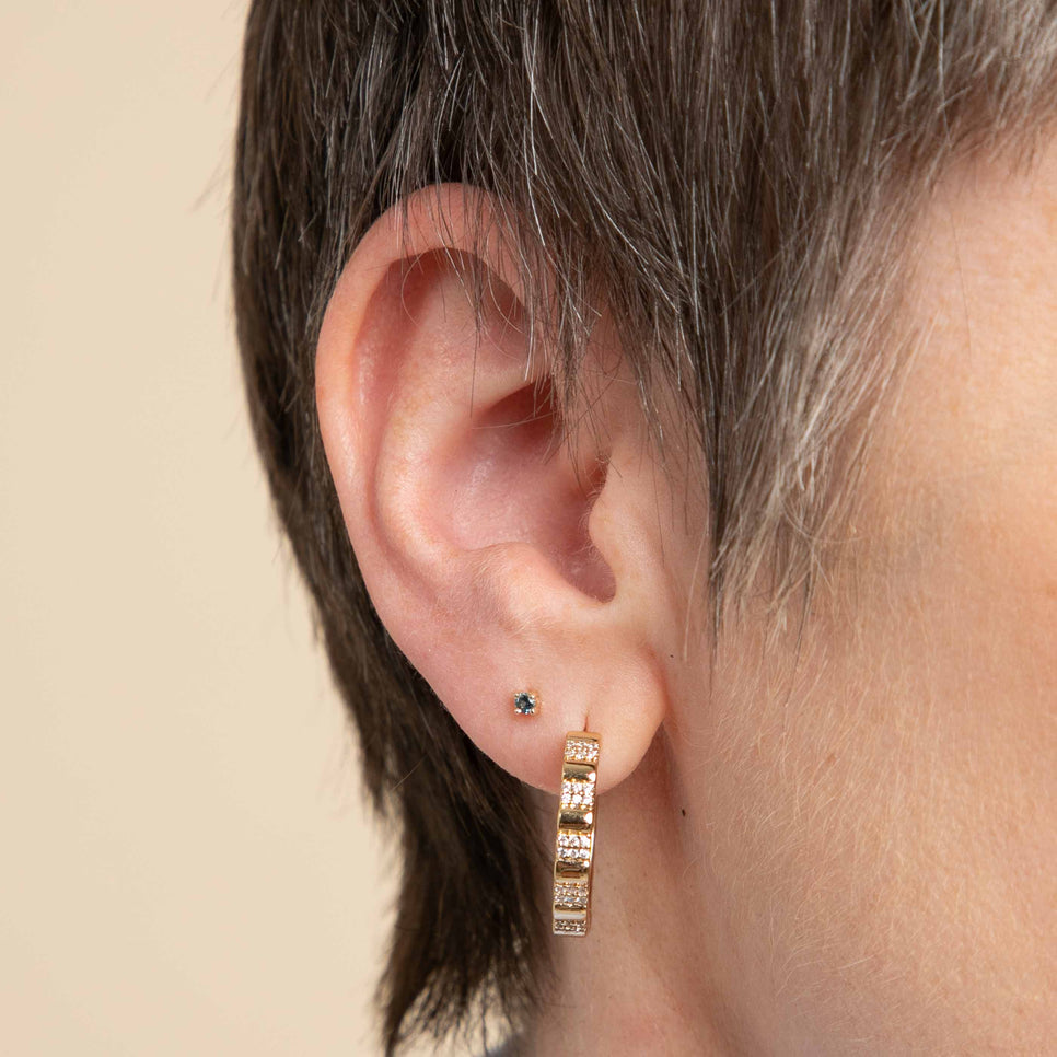 Flat Back Labret Studs - Blue Topaz Piercing Stud in Solid Gold - Piercing Stud - Astrid &amp; Miyu