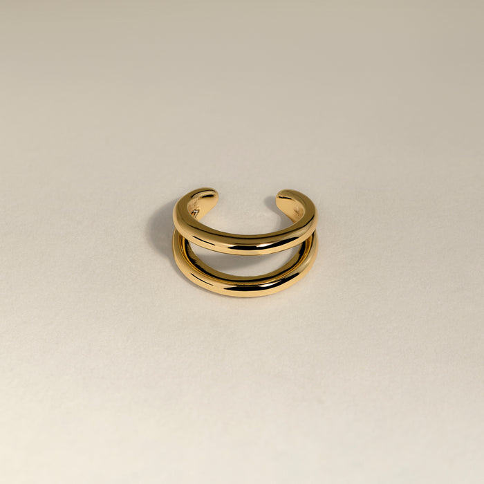 Illusion Essential Ear Cuff in Gold-Astrid &amp; Miyu