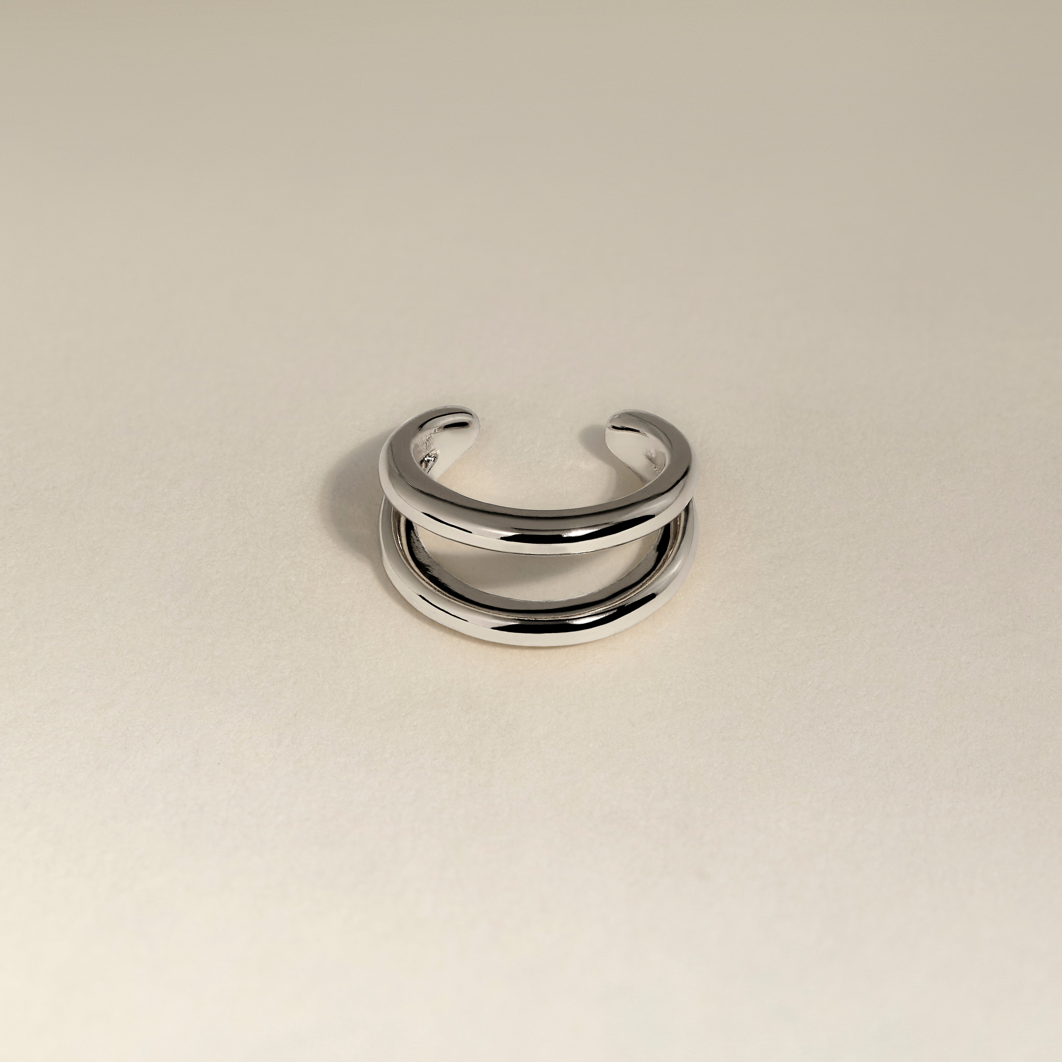 Illusion Essential Ear Cuff in Silver-Astrid &amp; Miyu