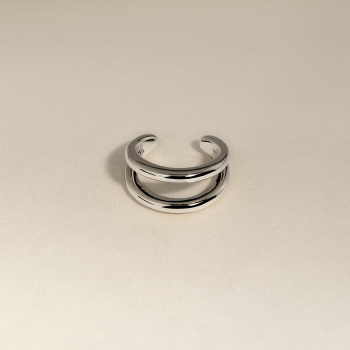 Illusion Essential Ear Cuff in Silver-Astrid &amp; Miyu