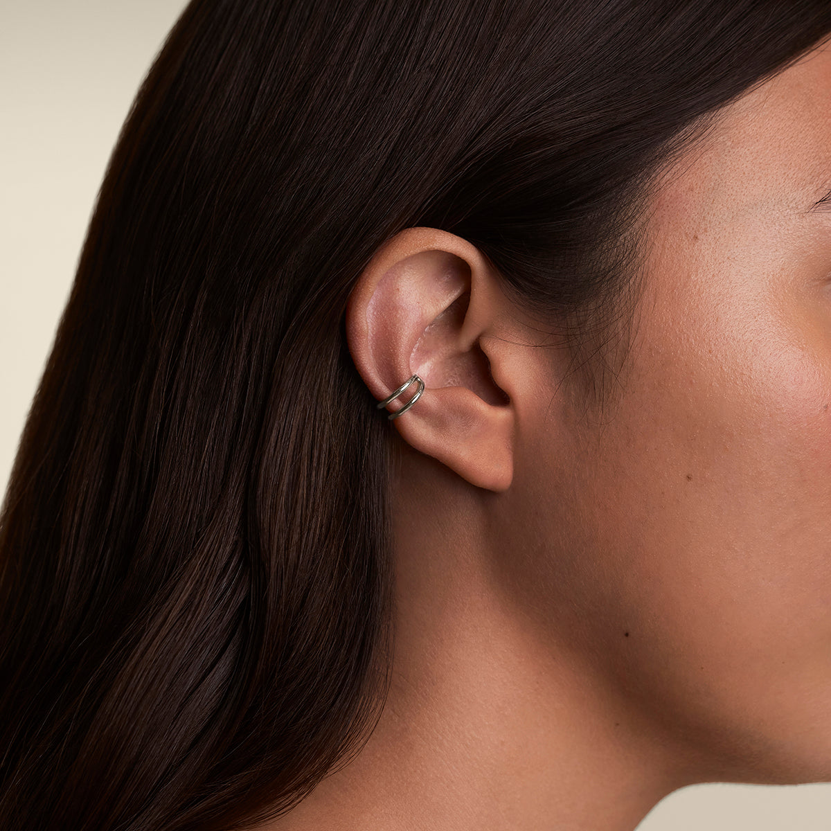 Illusion Essential Ear Cuff in Silver-Astrid &amp; Miyu