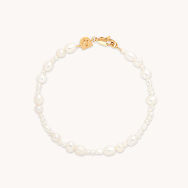18k Gold Plated Jewellery - Serenity Pearl Beaded Bracelet in Gold - Bracelet - Astrid &amp; Miyu