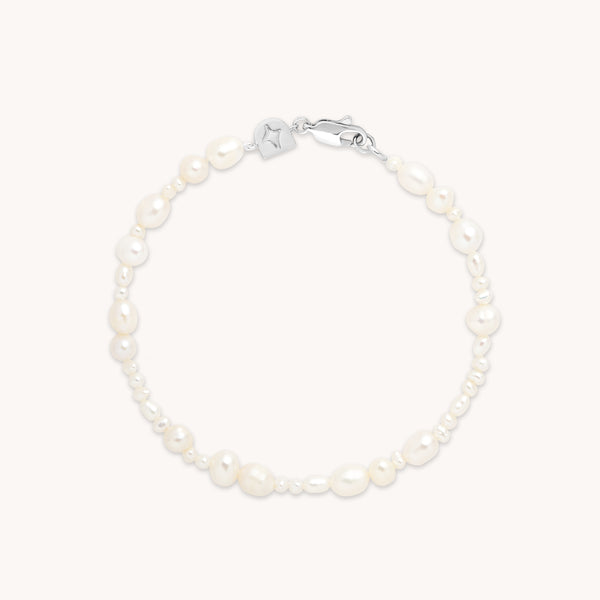 Beaded Jewellery - Serenity Pearl Beaded Bracelet in Silver - Bracelet - Astrid &amp; Miyu