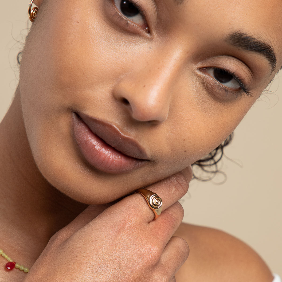 Shell Signet Ring in Gold - Signet Ring - Astrid &amp; Miyu
