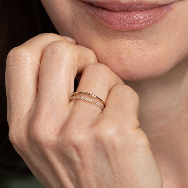 April White Topaz - Illusion Topaz Band Ring in Solid Gold - Rings - Astrid & Miyu