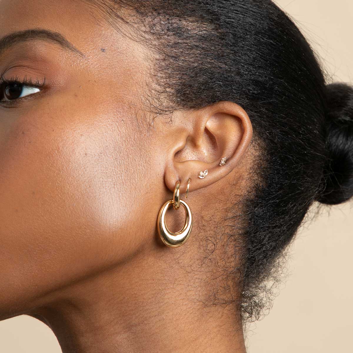 18k Gold Plated Jewellery - Dome Link Hoops in Gold - Hoop Earrings - Astrid &amp; Miyu