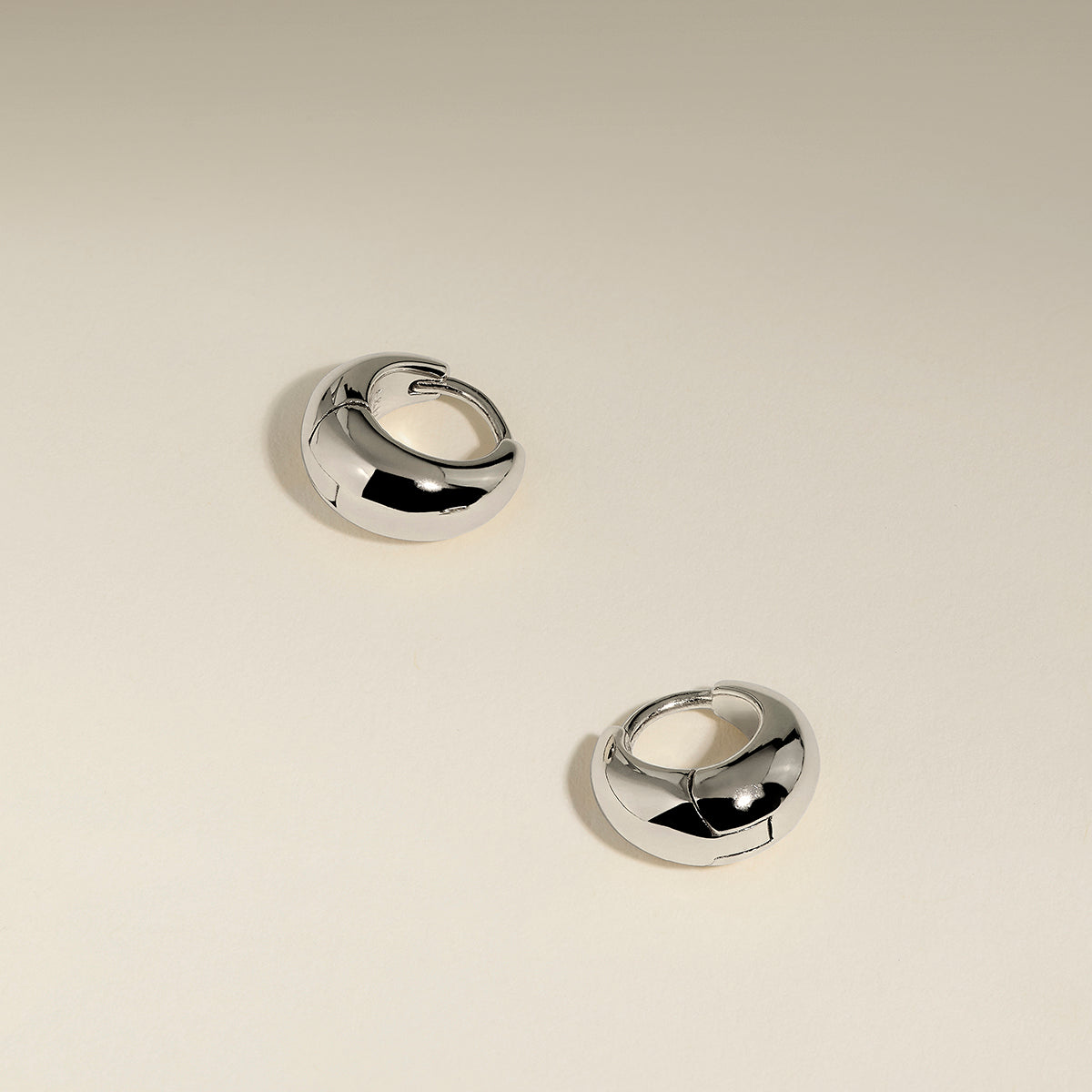 Dome Huggies in Silver-Astrid &amp; Miyu