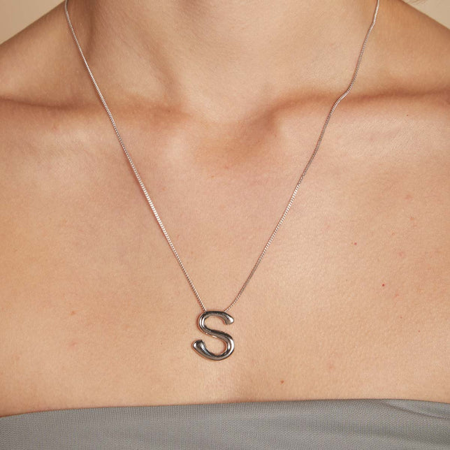 Necklaces & Bracelets - S Initial Bold Pendant Necklace in Silver - Pendant Necklace - Astrid & Miyu