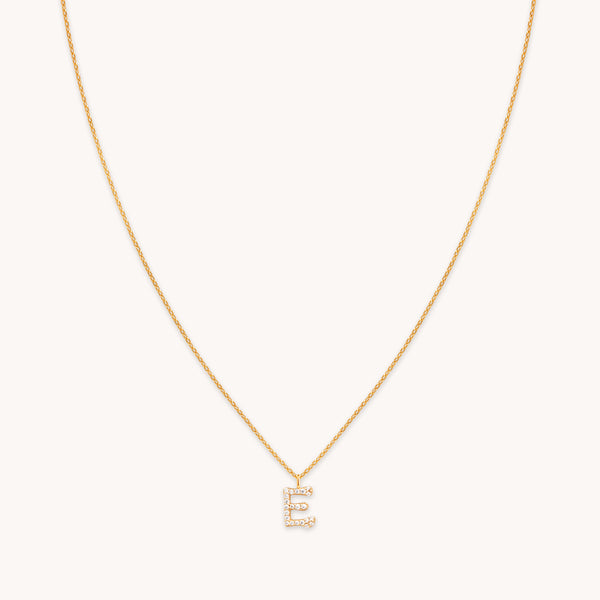 18k Gold Plated Jewellery - E Initial Pavé Pendant Necklace in Gold - Pendant Necklace - Astrid &amp; Miyu