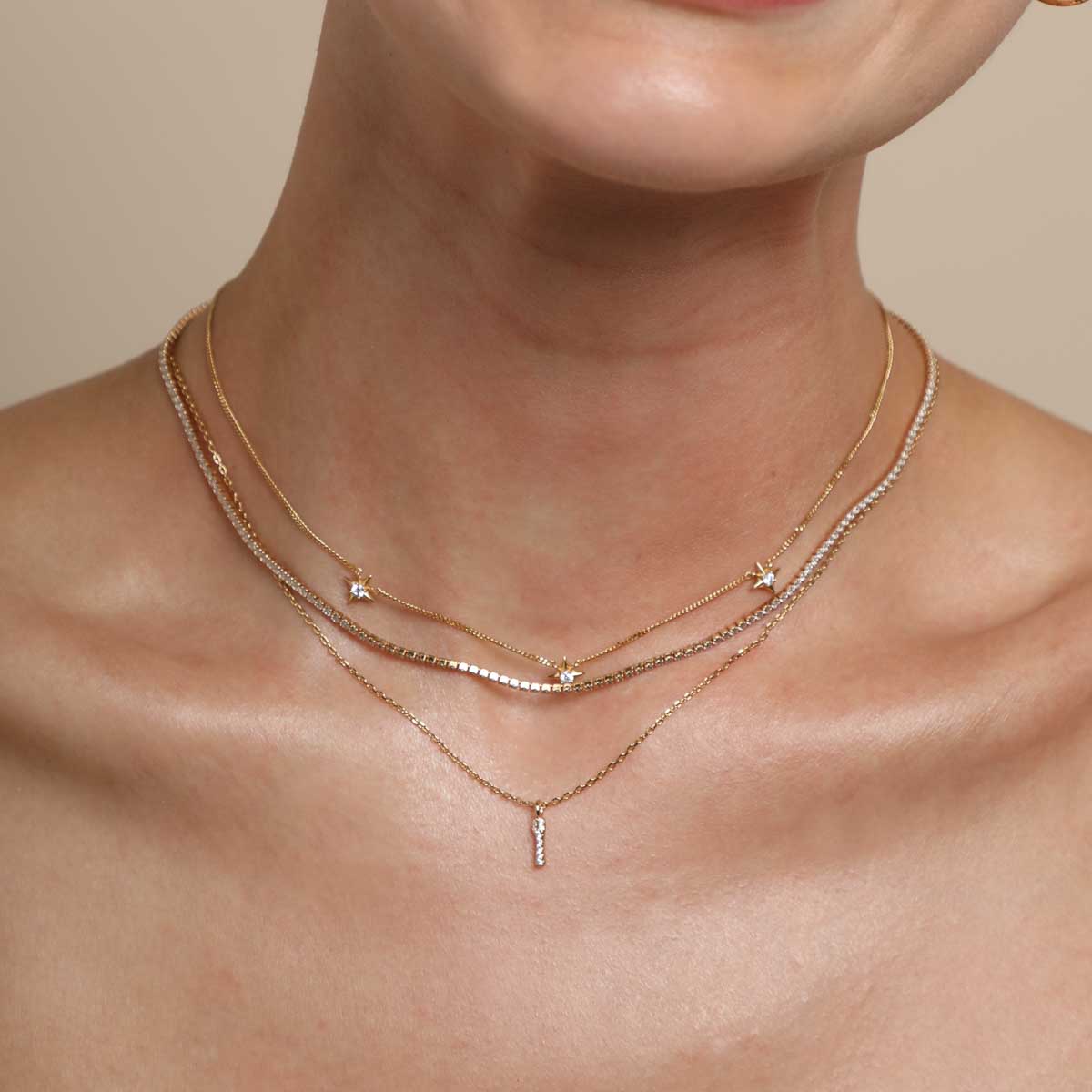18k Gold Plated Jewellery - I Initial Pavé Pendant Necklace in Gold - Pendant Necklace - Astrid &amp; Miyu
