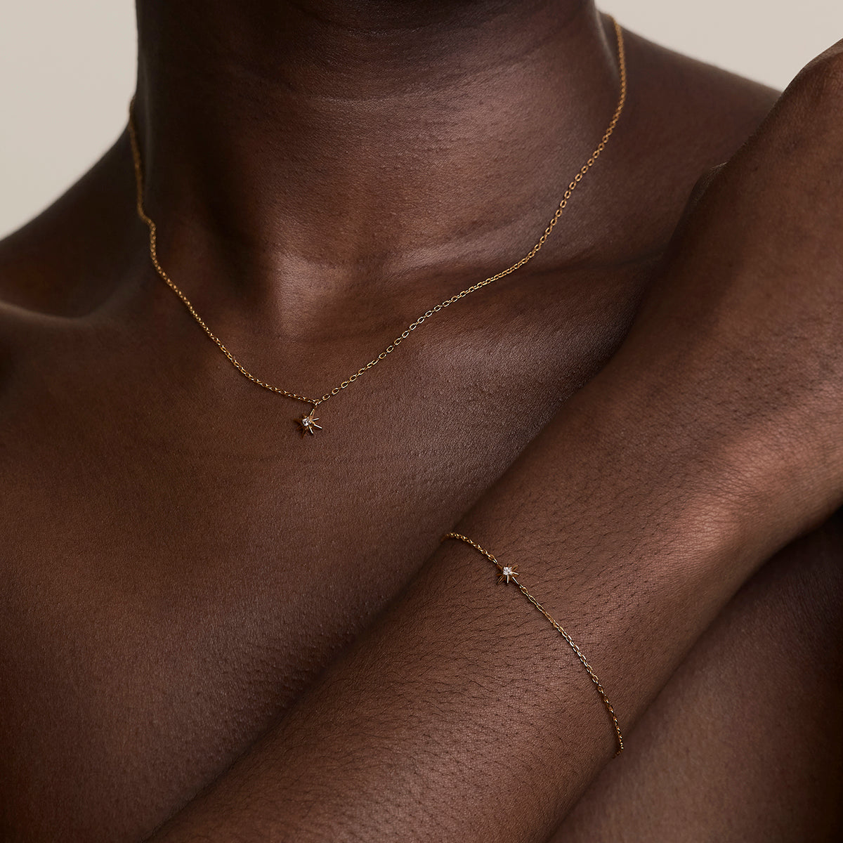 Shooting Star Charm Bracelet in Gold-Astrid &amp; Miyu