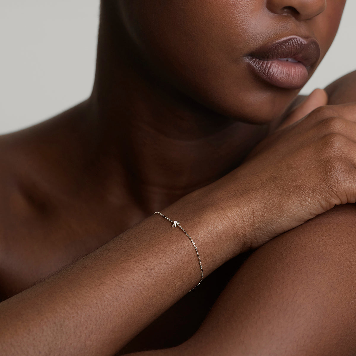 Shooting Star Pendant Bracelet in Silver-Astrid &amp; Miyu